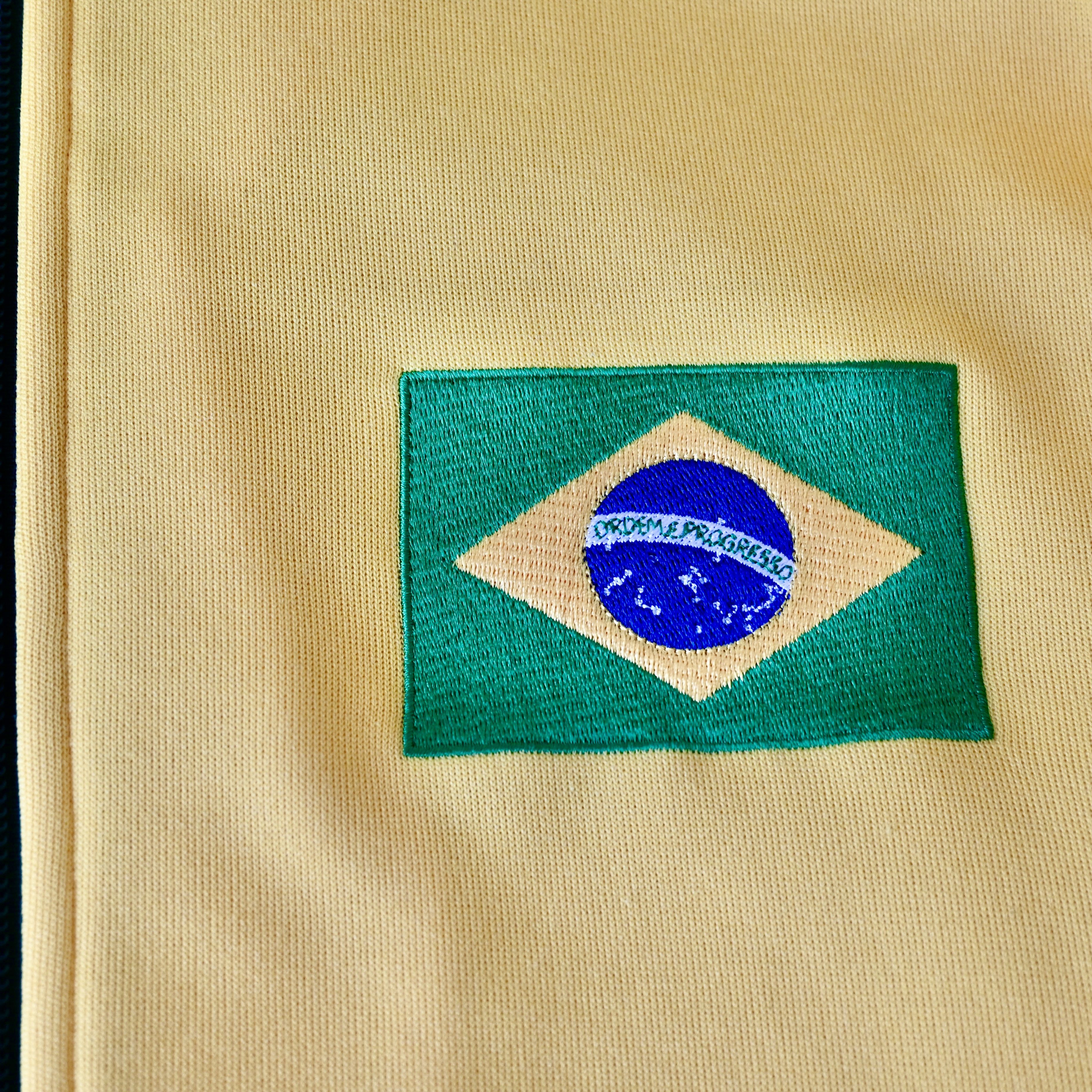 Adidas VTG 2006 Adidas FIFA official Brazil track jacket, small Size US S / EU 44-46 / 1 - 12 Thumbnail