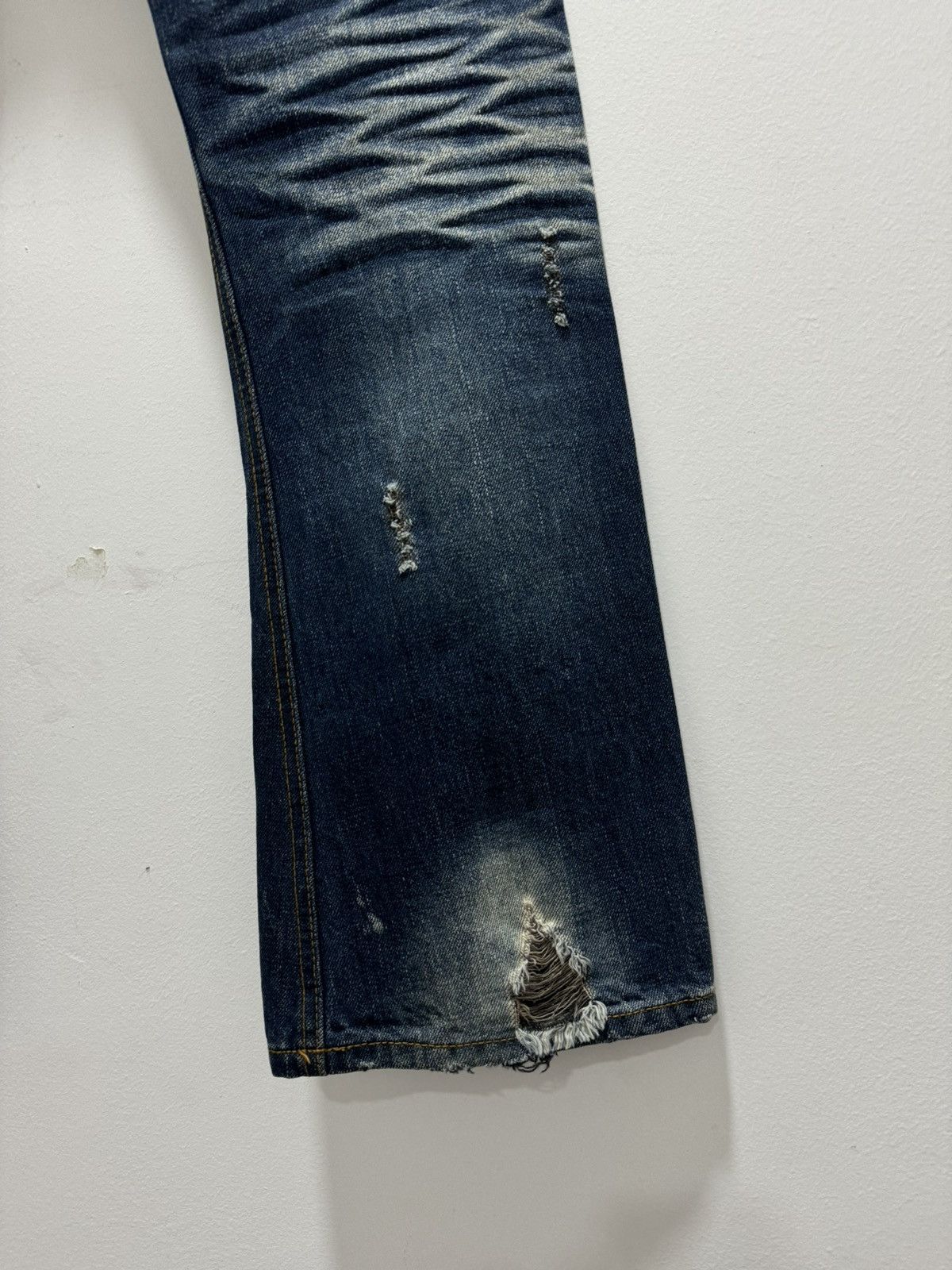 Japanese Brand JAPANESE DESIGN RIPPED WHISKERS FLARED LEG DISTRESSED JEANS Size US 29 - 17 Thumbnail