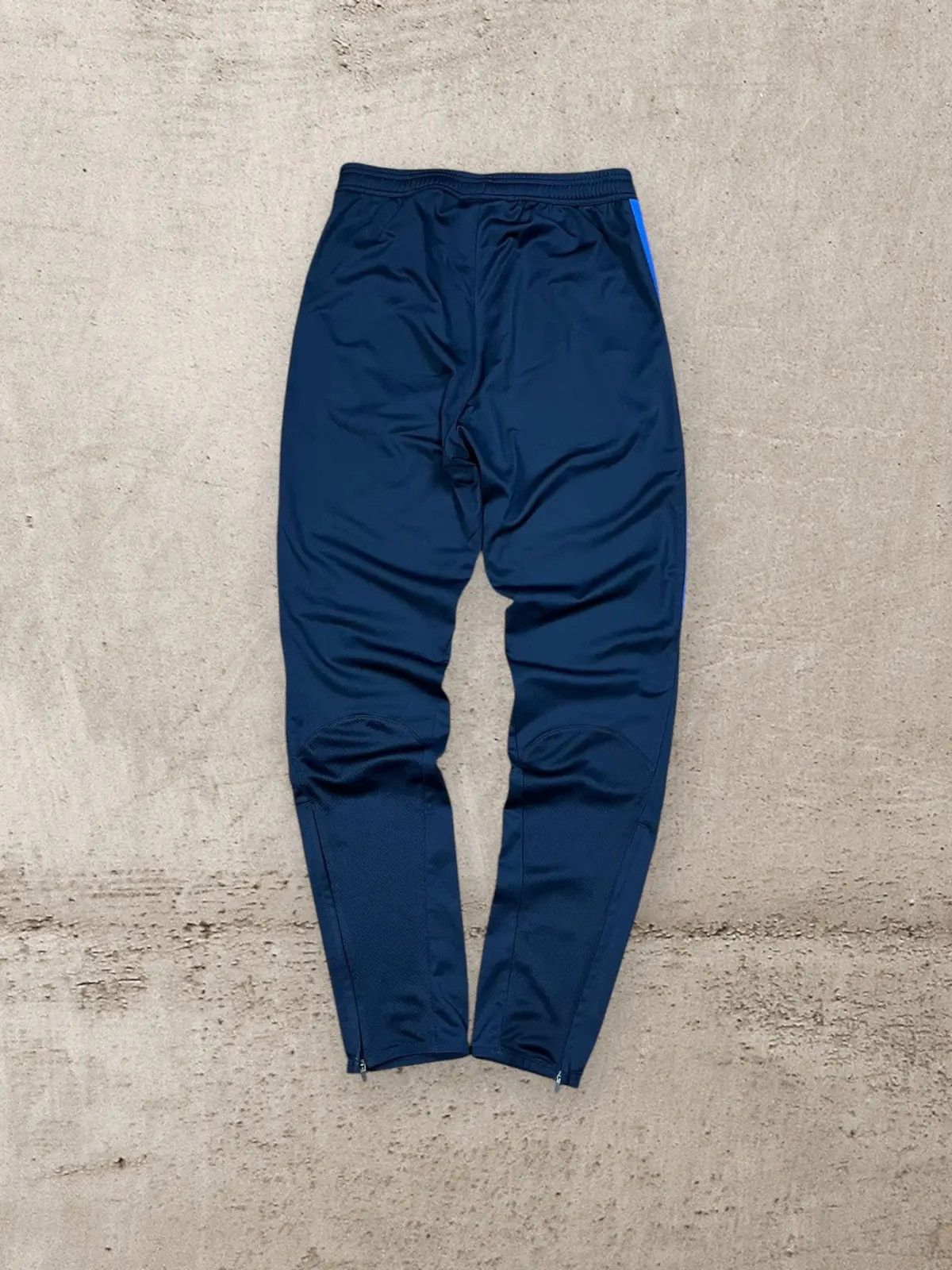 Nike Nike x FC Barcelona Blokecore Training Swetapants M Size US 32 / EU 48 - 3 Thumbnail