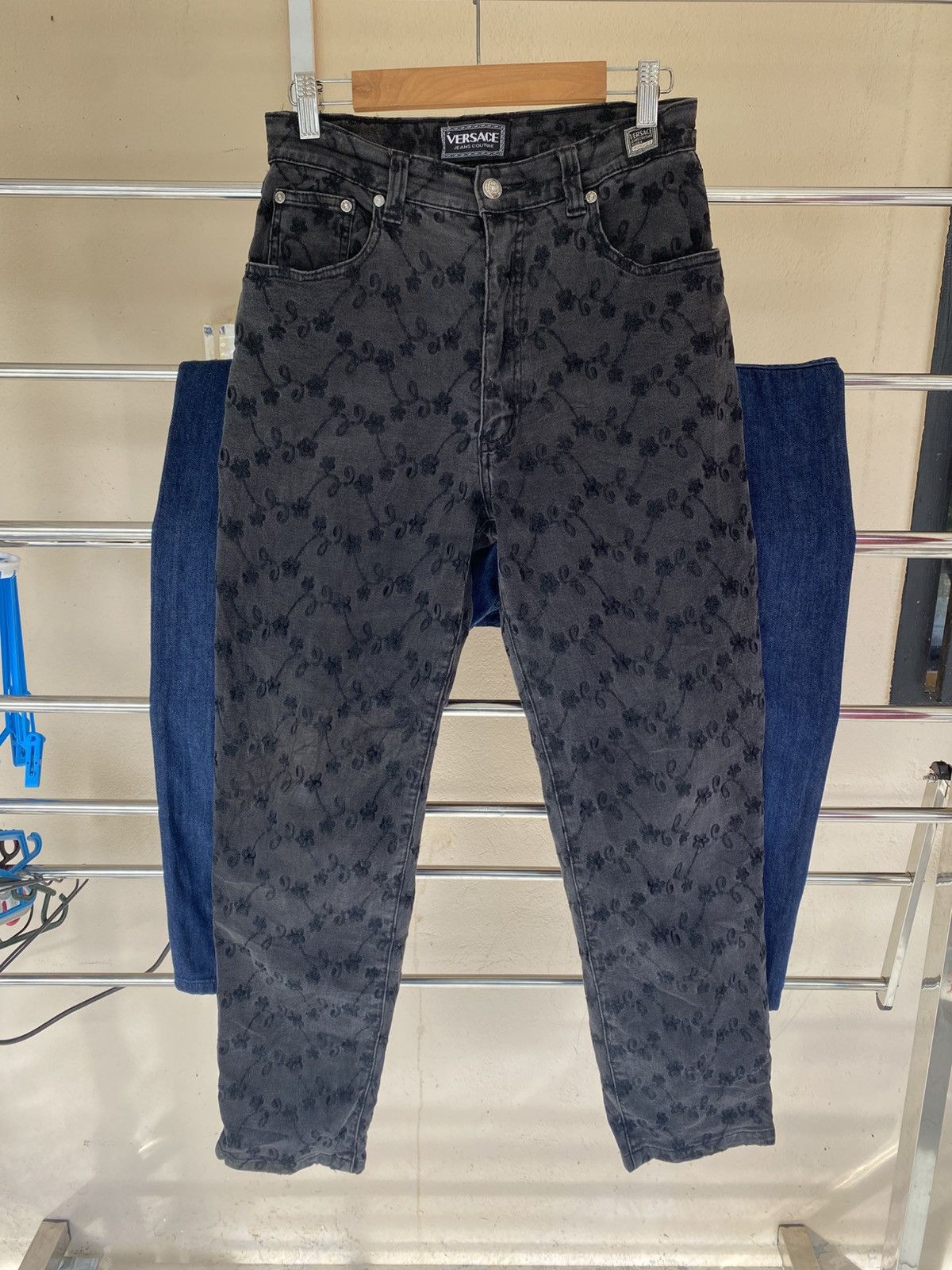 Versace Jeans Couture Versace Embroidery Pattern Sunfaded Jeans Size 26" / US 2 / IT 38 - 1 Thumbnail