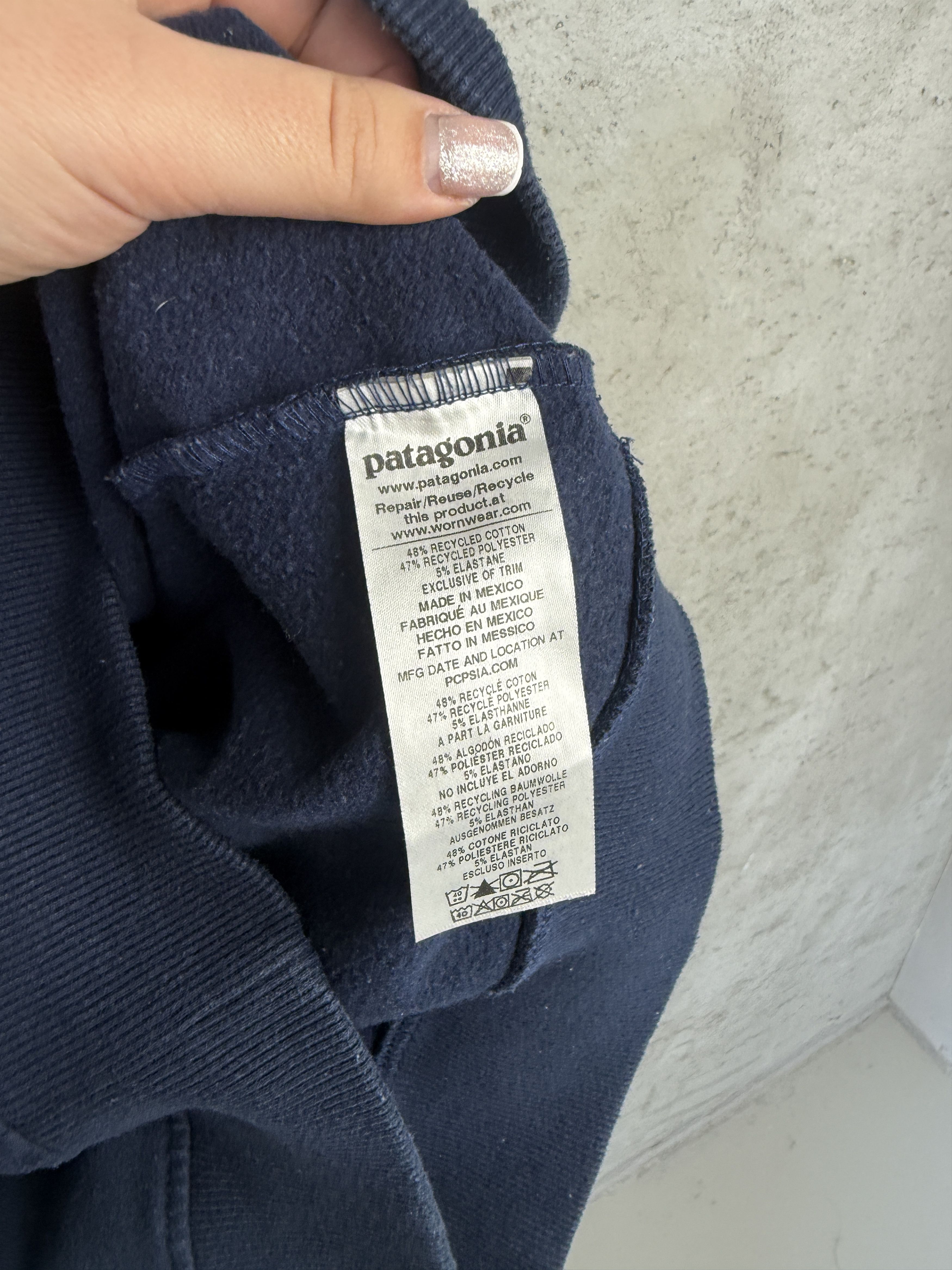 Patagonia Patagonia small logo crewneck sweatshirt casual outdoor Size US S / EU 44-46 / 1 - 4 Thumbnail