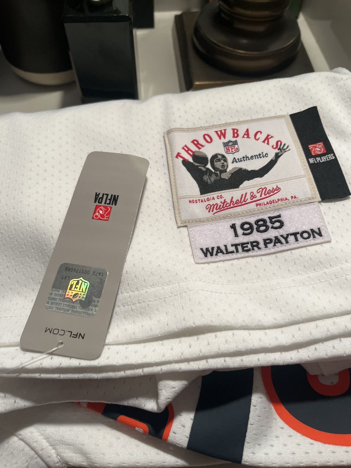 Mitchell & Ness Chicago Bears Away Vintage Walter Peyton Jersey Size US L / EU 52-54 / 3 - 13 Thumbnail