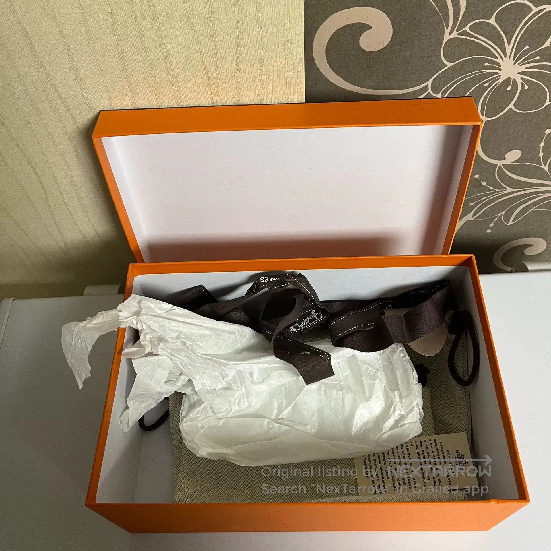Hermes Hermes Beige Kelly Buckle Sneakers. Size US 6 / IT 36 - 9 Thumbnail