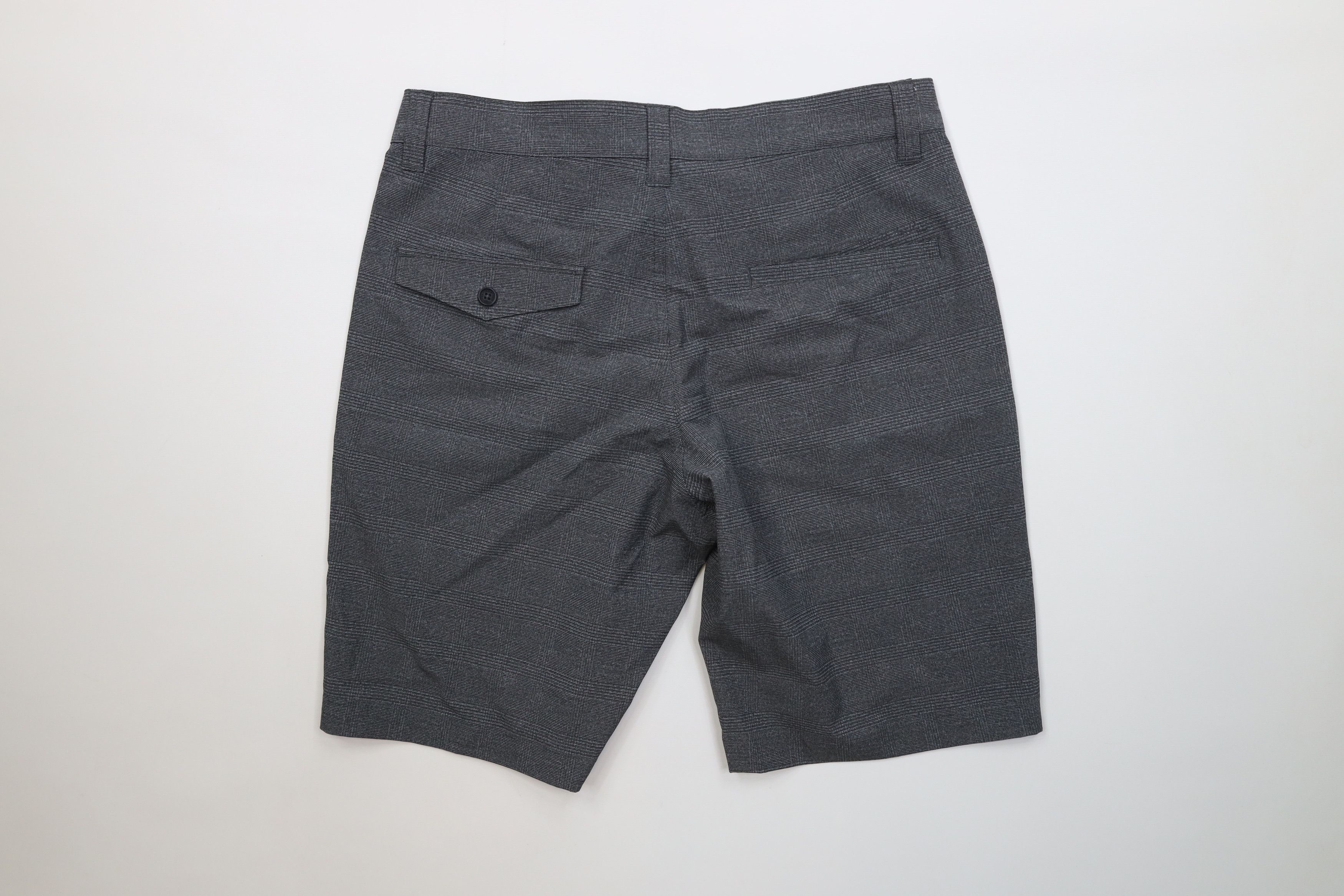 TravisMathew Travis Mathew Striped Plaid Golfing Golf Chino Shorts Gray Size US 30 / EU 46 - 7 Thumbnail