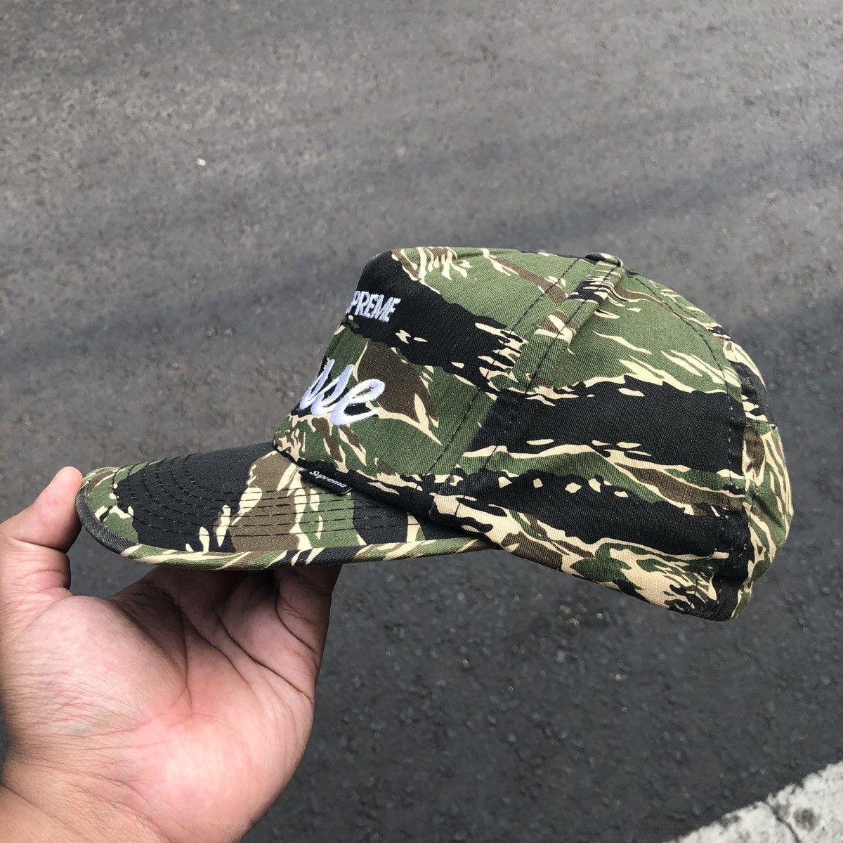 Starter × Supreme × Vintage 🔥ITEM COLLECTOR🔥SUPREME X STARTER POSSE TIGER CAMO 2006 Size ONE SIZE - 4 Thumbnail