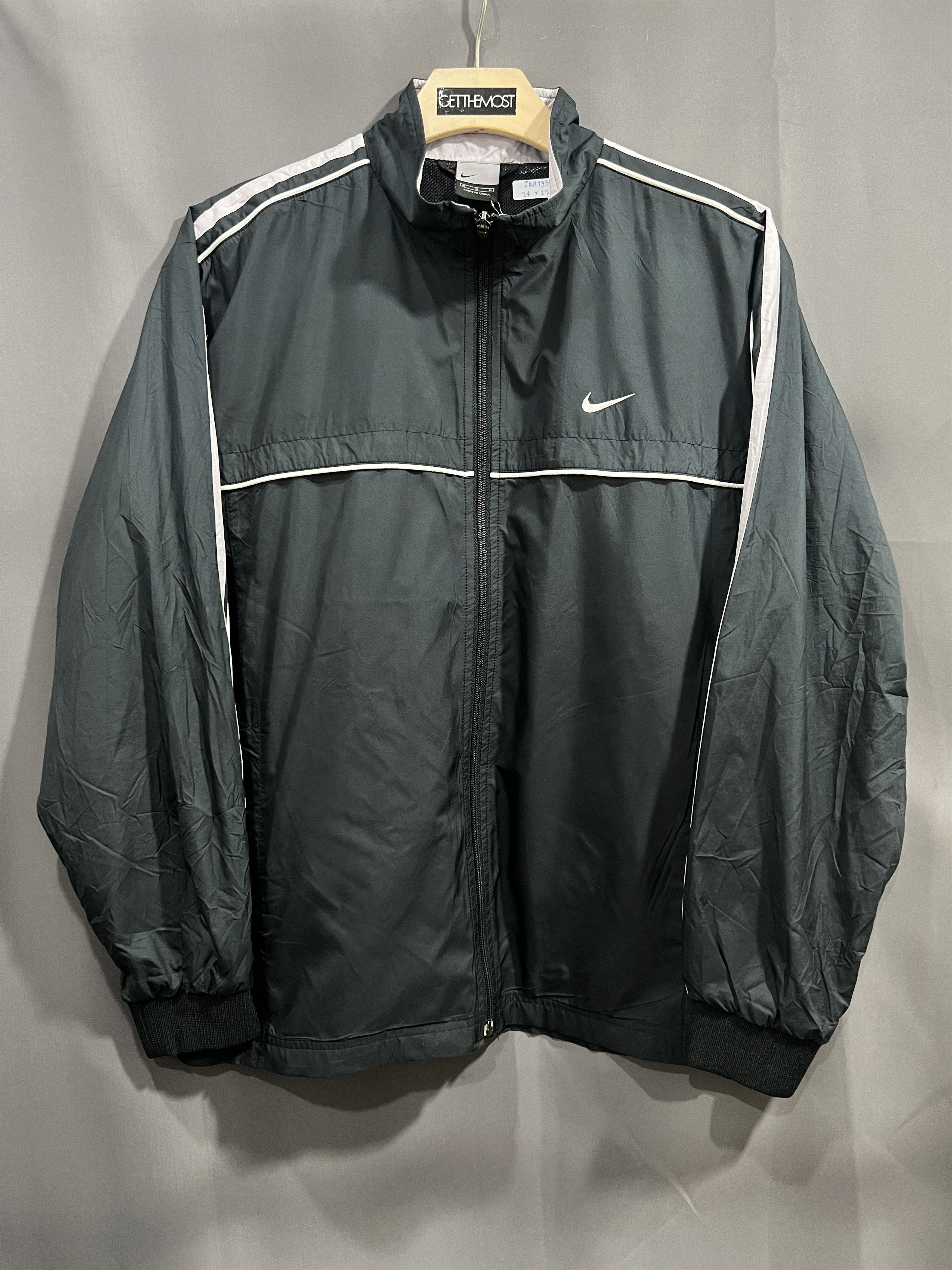 Nike NIKE Mini Swoosh Track Jacket (M) JKA193 Size US M / EU 48-50 / 2 - 1 Thumbnail
