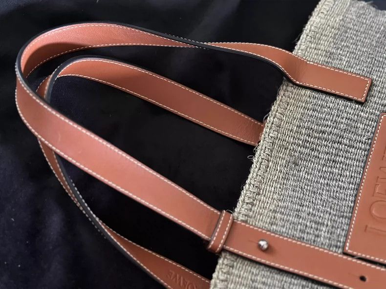Loewe loewe Lambskin tote bag 2503-Nextarrow Size ONE SIZE - 5 Thumbnail