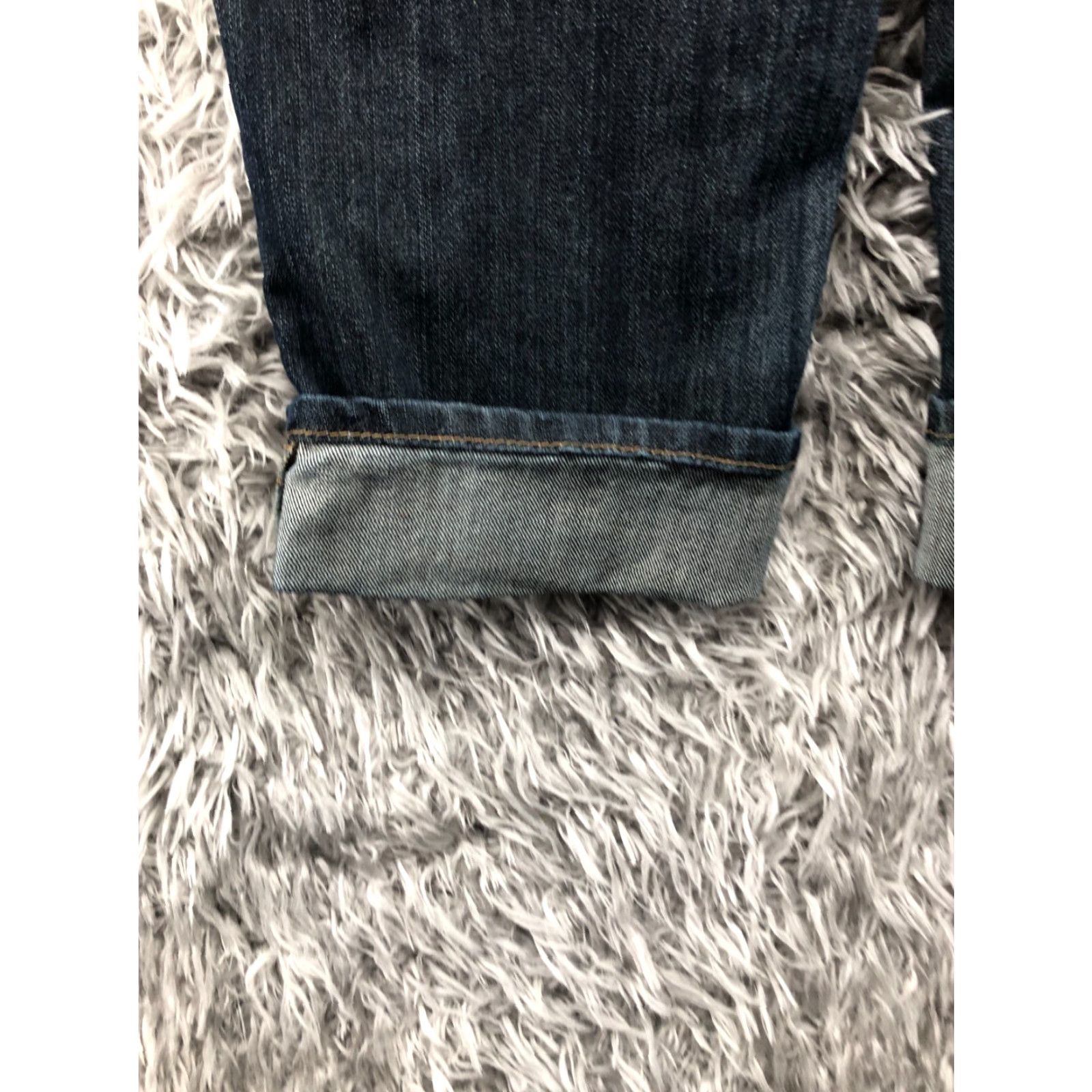 Denime Mudd Cuffed Capri Jeans Size 5 Juniors Low Rise Dark Blue Denim Womens Jeans Capri Rise 28 in Inseam 20 in Button Zipper 5-Pocket Denim Wear Blue Mudd Size 27" / US 4 / IT 40 - 7 Thumbnail