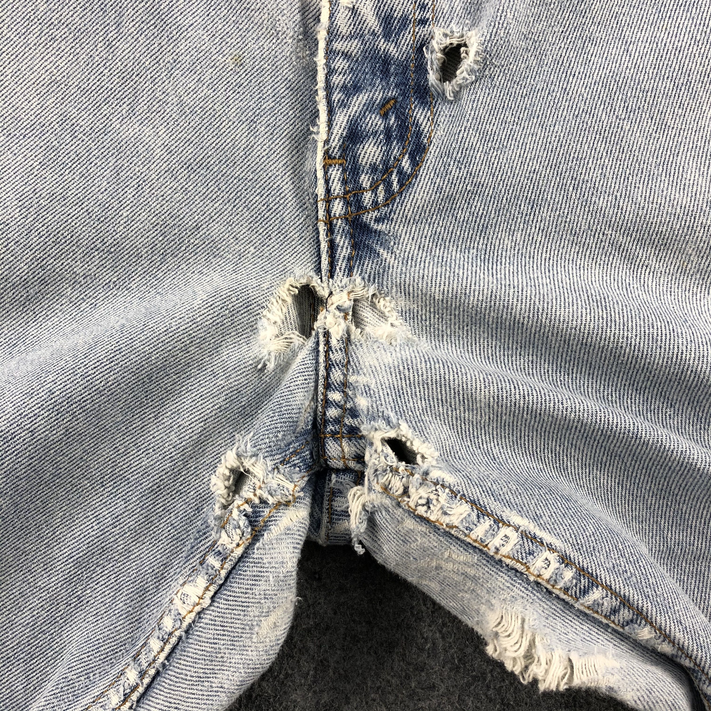 Levi's Vintage 90s Light Wash Levis 550 Jeans-J1622 Size US 33 - 11 Thumbnail