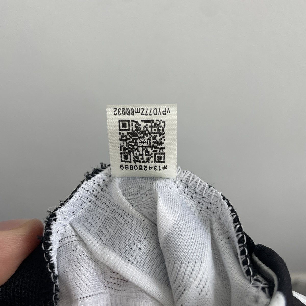 Adidas Juventus Authentic Adidas HEAT.RDY Home Jersey 2024/2025 Size US M / EU 48-50 / 2 - 11 Thumbnail