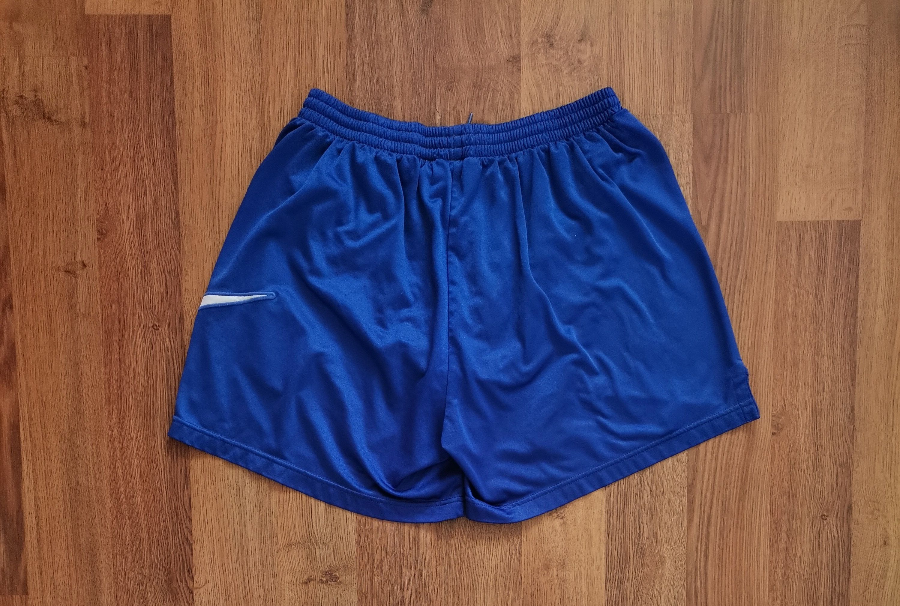Nike Vintage Nike Swoosh Shorts Size US 34 / EU 50 - 5 Thumbnail