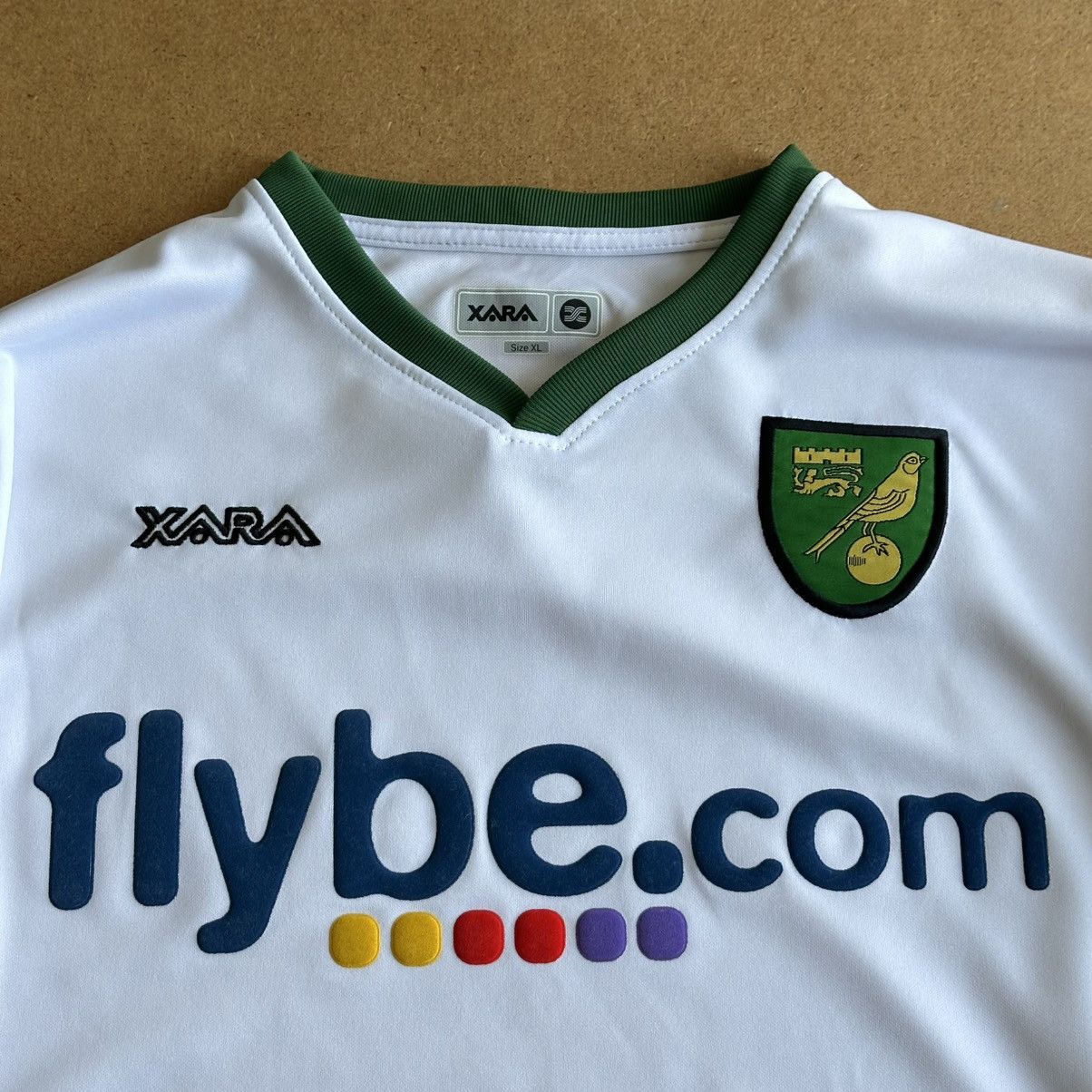 Vintage Vintage Norwich City 2006/08 Soccer Jersey Football Shirt Size US XL / EU 56 / 4 - 2 Thumbnail