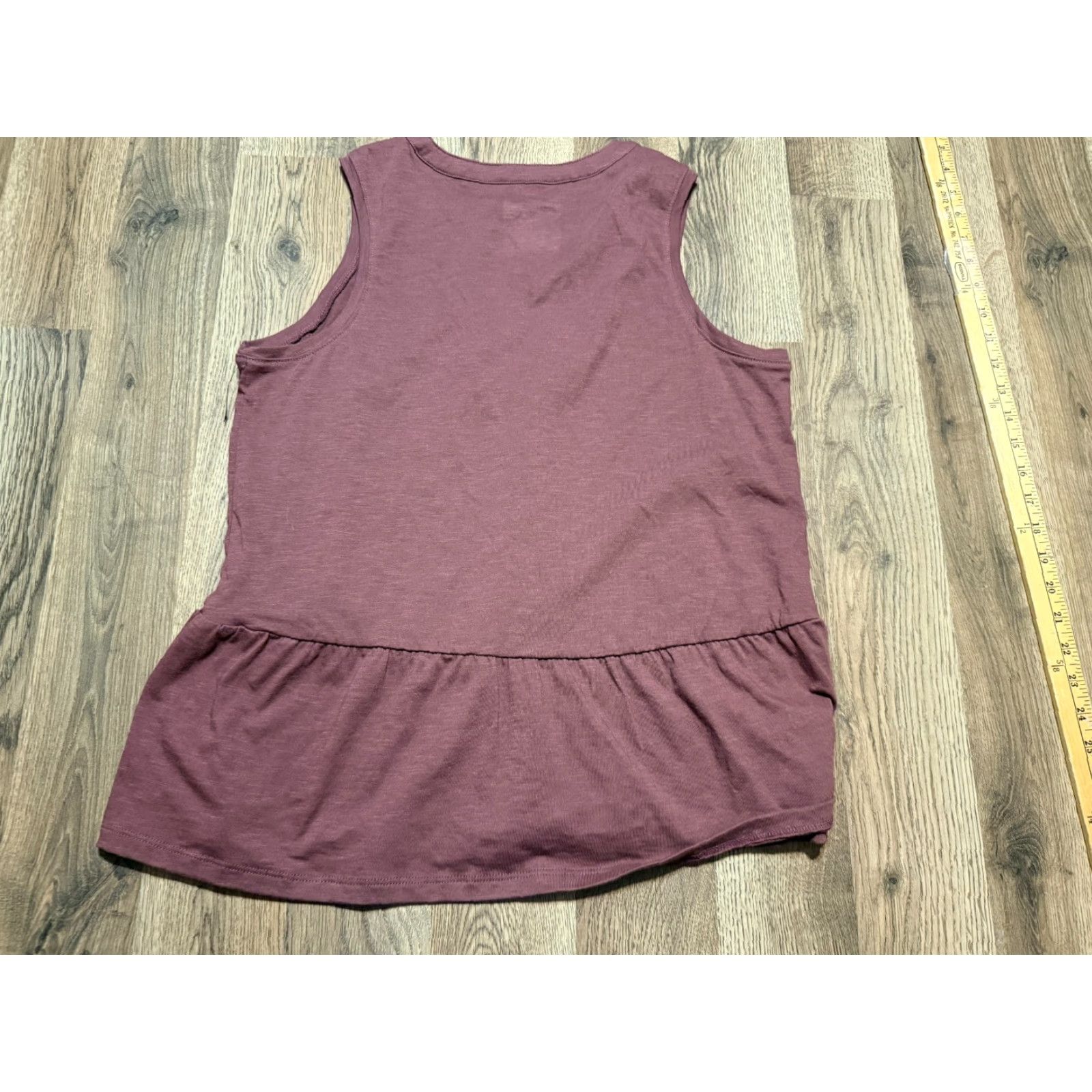 Vintage Sonoma Tank Top Women's Size M Red V-neck Sleeveless Shirt Tank, Regular, Rayon, Pullover, Casual, Machine Washable, Vintage No, 90s? Size M / US 6-8 / IT 42-44 - 2 Thumbnail