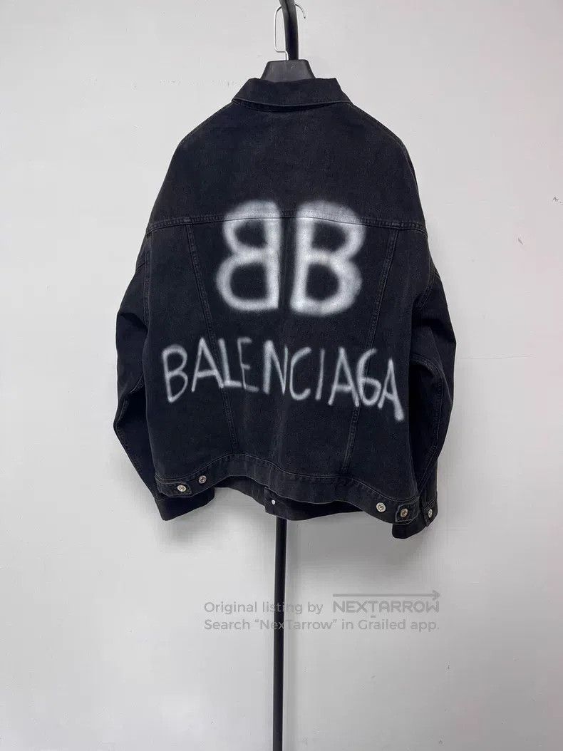 Balenciaga Balenciaga Spray Paint Effect Logo Denim Jacket Size US S / EU 44-46 / 1 - 1 Thumbnail