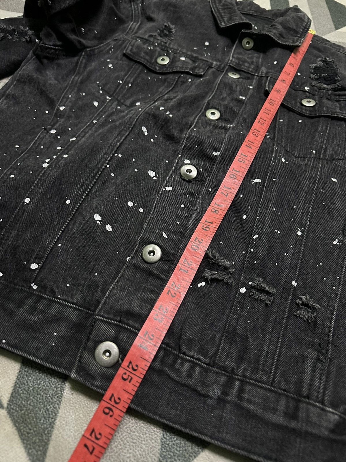 Forever 21 Forever 21 men distressed style paints denim jacket Size US S / EU 44-46 / 1 - 11 Thumbnail