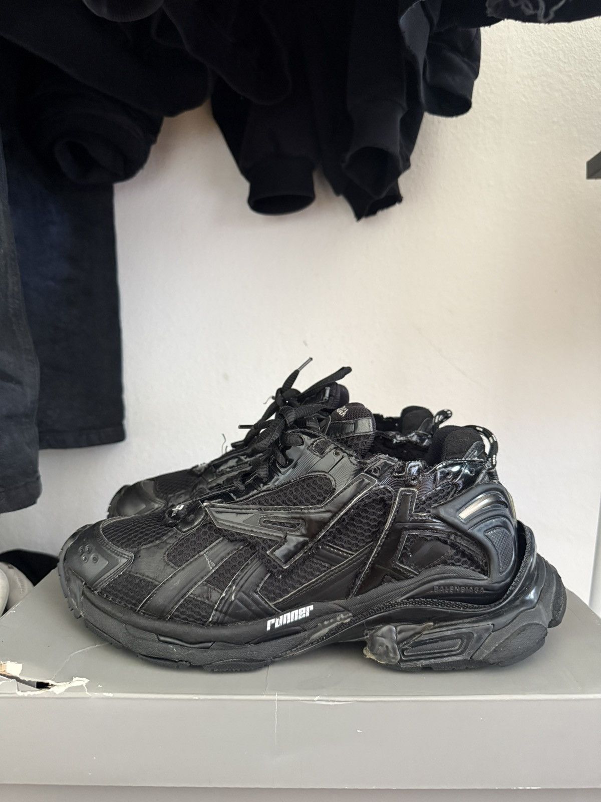 Balenciaga SOLD OUT ❌Balenciaga Runner Black Size US 11 / EU 44 - 2 Thumbnail