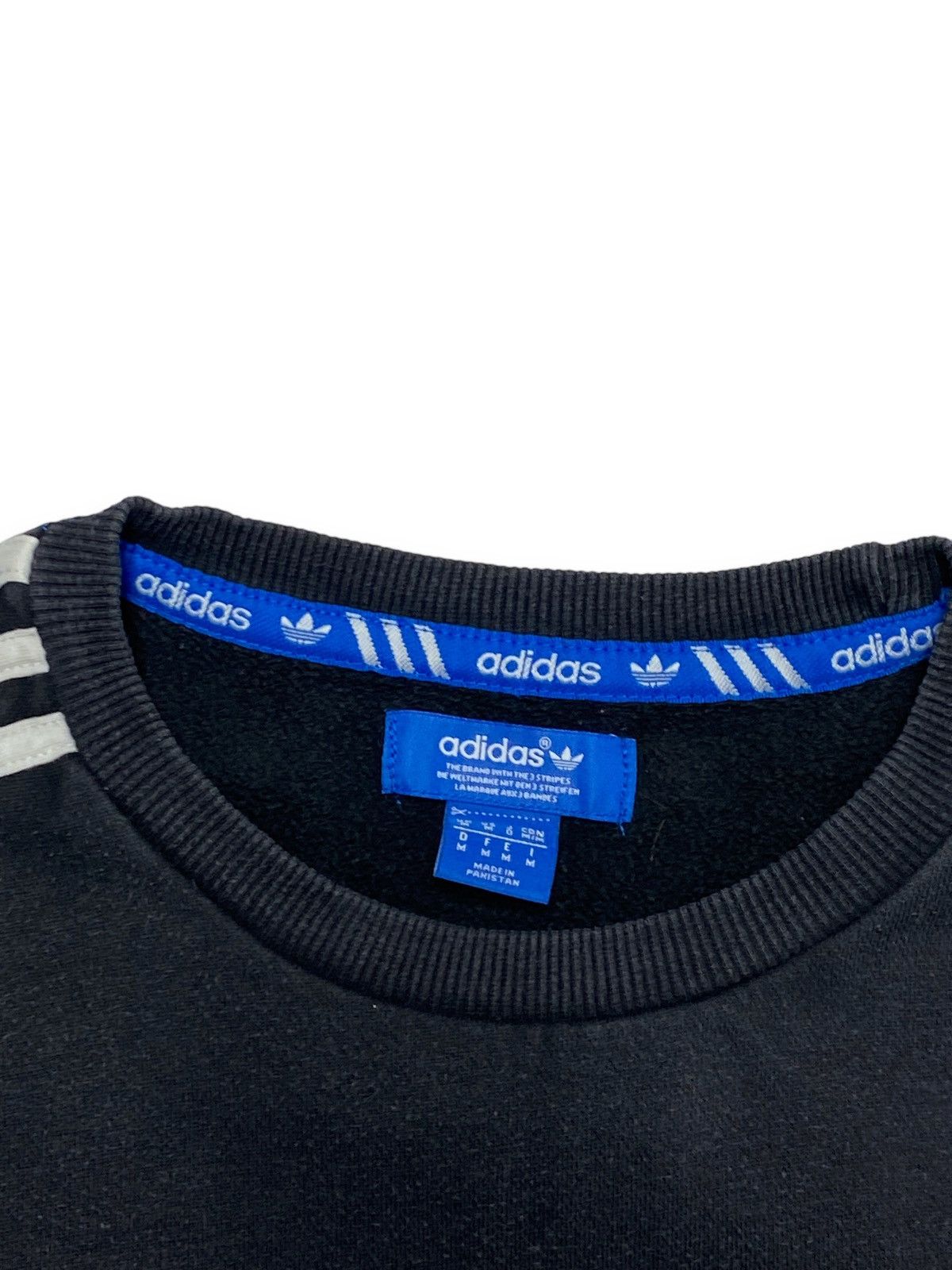 Adidas Vintage ADIDAS ORIGINALS Black Faded Sweatshirt Big Logo Size US M / EU 48-50 / 2 - 4 Thumbnail
