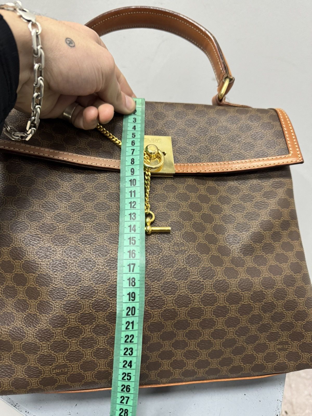 Celine Monogram Celine Leather hand bag luxury Size ONE SIZE - 8 Thumbnail