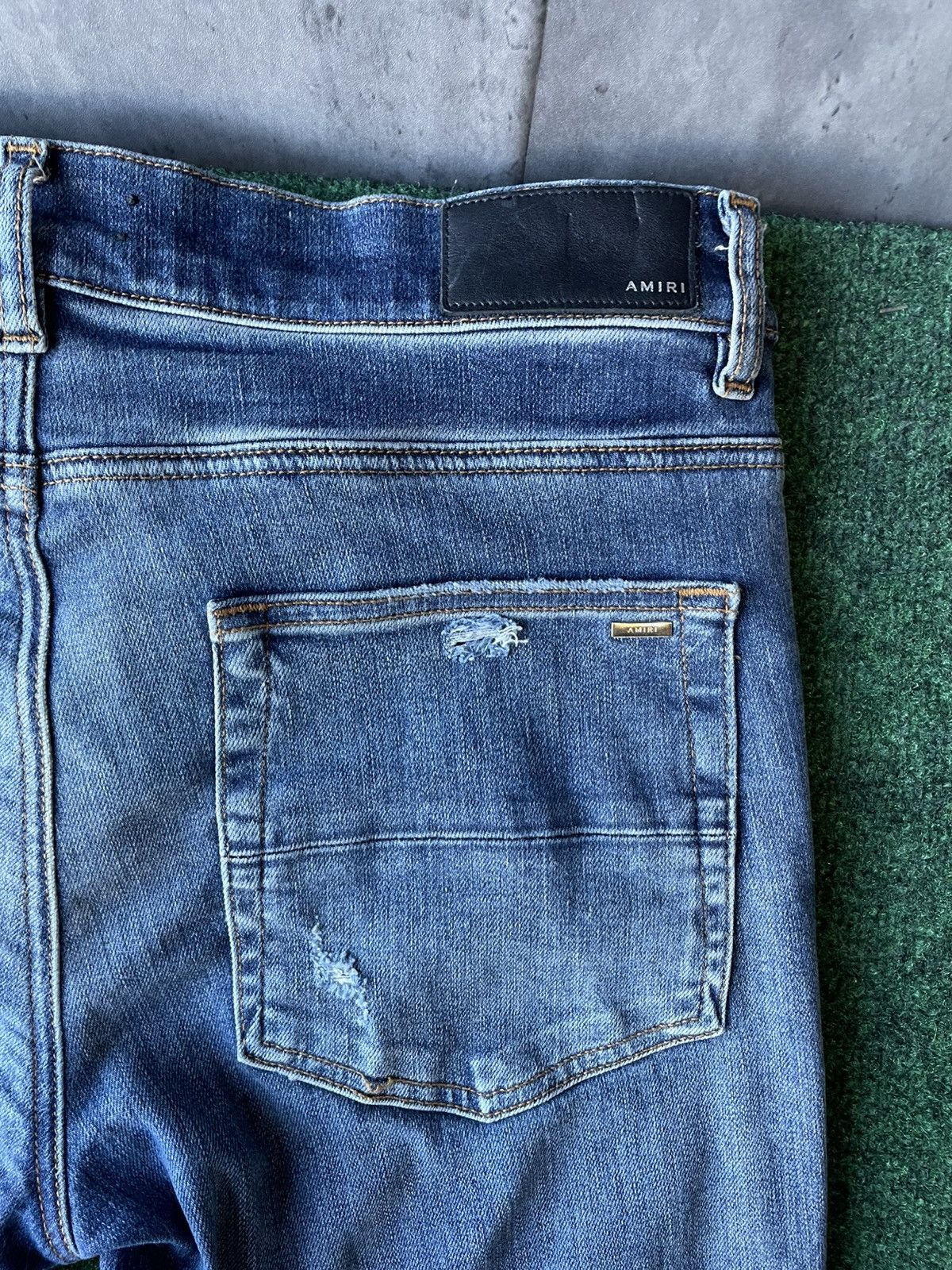 Amiri VERY CLEAN AMIRI FRACTURED STRAIGHT-LEG JEANS SIZE 33 Size US 33 - 18 Thumbnail