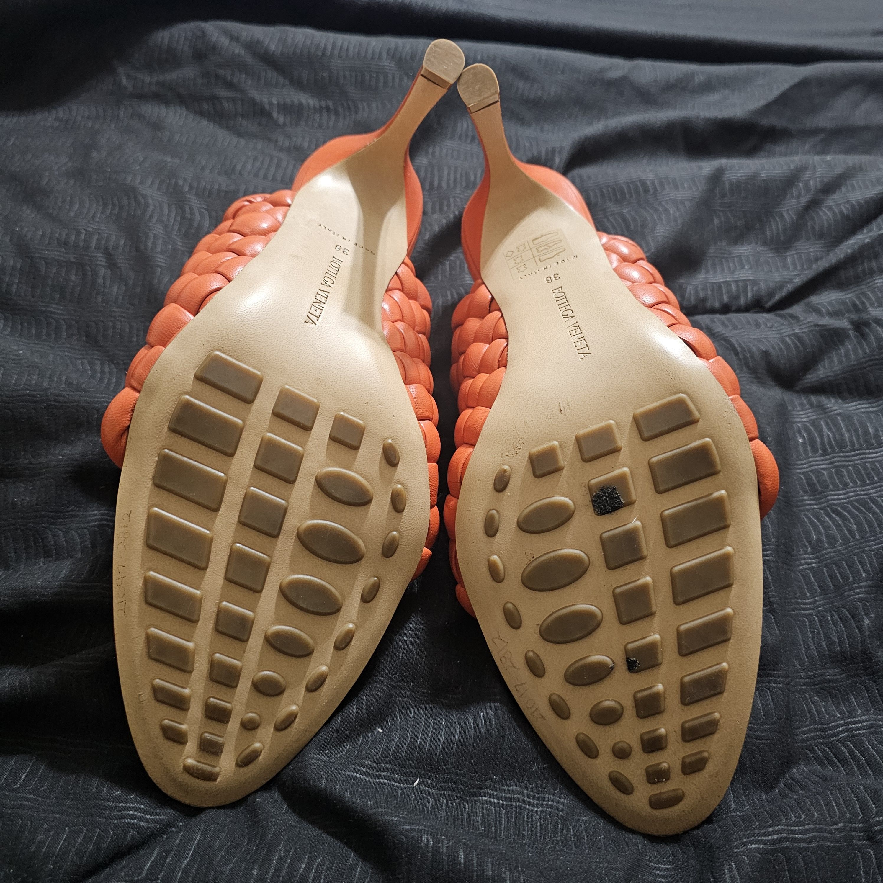 Bottega Veneta Bottega Veneta Intrecciato Weave Leather Orange Mules Sz 38 Size US 8 / IT 38 - 11 Thumbnail
