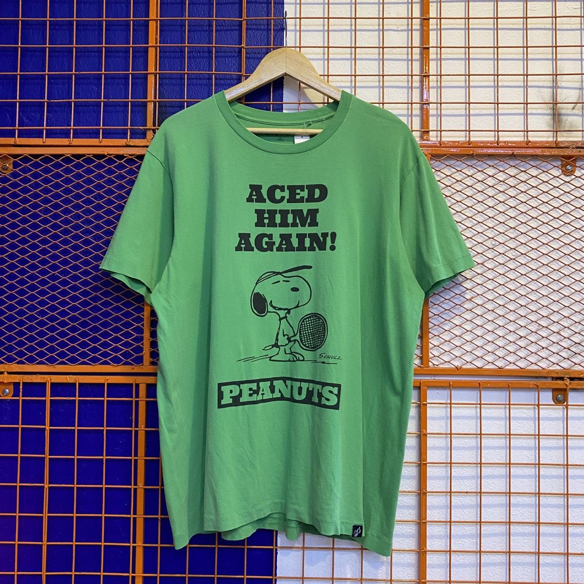 Uniqlo Peanuts Snoopy Tshirt Cartoon Network