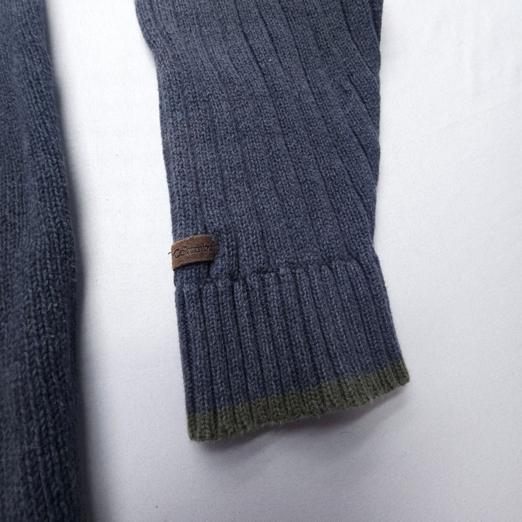 Vintage Columbia Sweater Mens XL Gray 100% Cotton V-Neck Pullover Knit Classic Outdoor Y2K Ribbed Logo Fall Winter Spring Summer All Seasons Size US XL / EU 56 / 4 - 5 Thumbnail