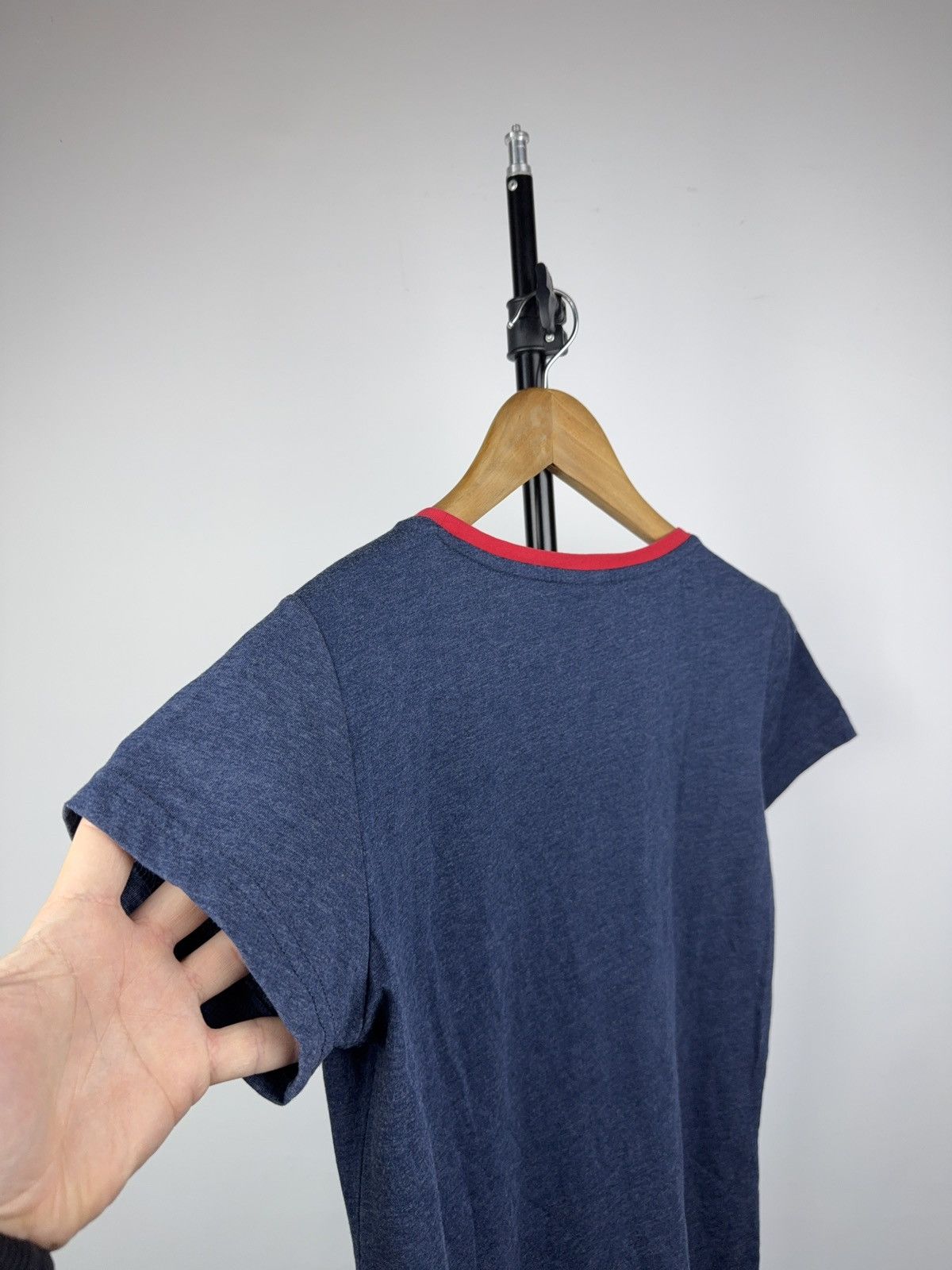 Vintage FB Basel 1893 Sequined Graphic Tee Navy Red Trim Y2K Glam Size M / US 6-8 / IT 42-44 - 8 Thumbnail