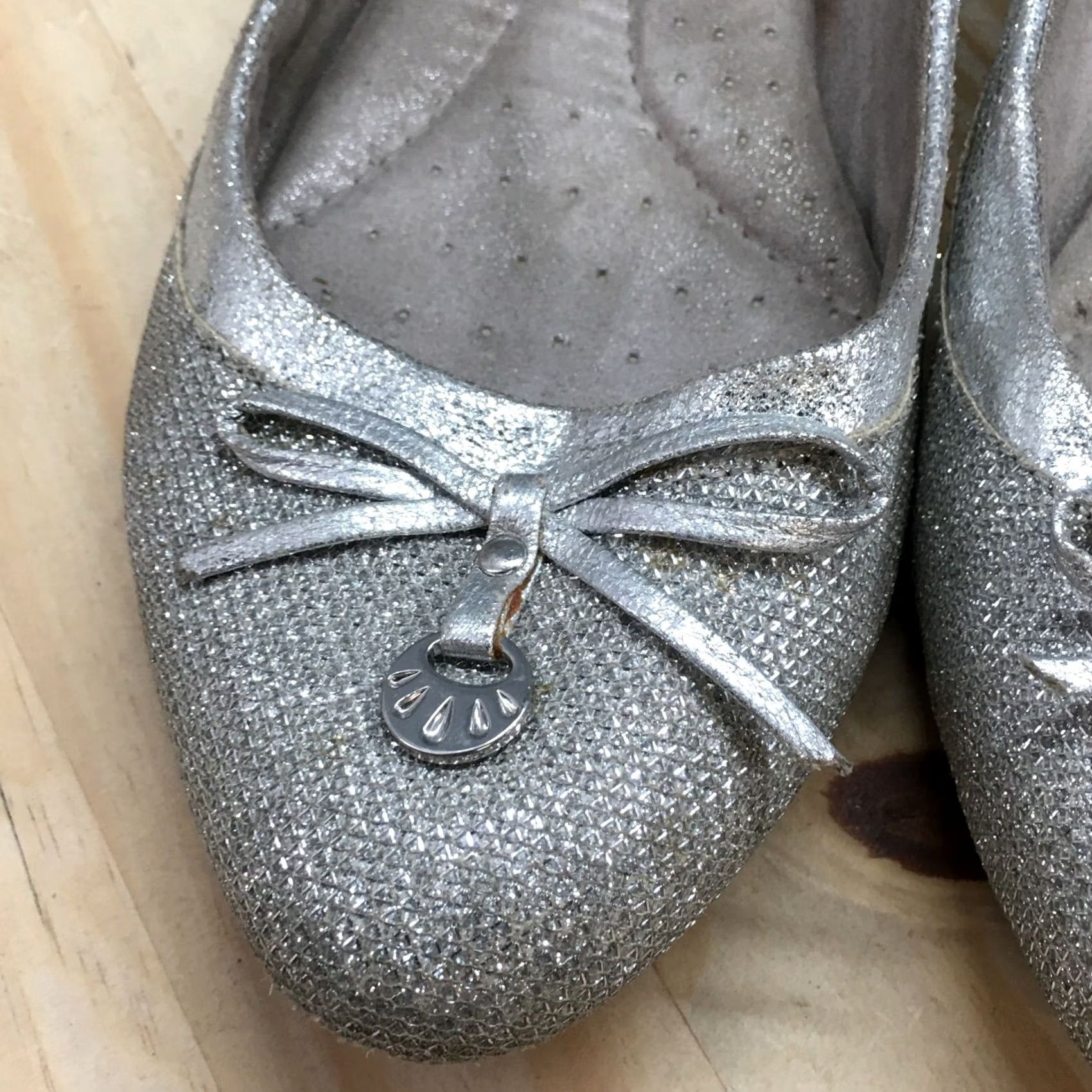 Vintage White Mountain Shoes Womens Cece Ballet Flats Silver Fabric Casual Low Top 9.5 M/US Size L / US 10 / IT 46 - 7 Thumbnail
