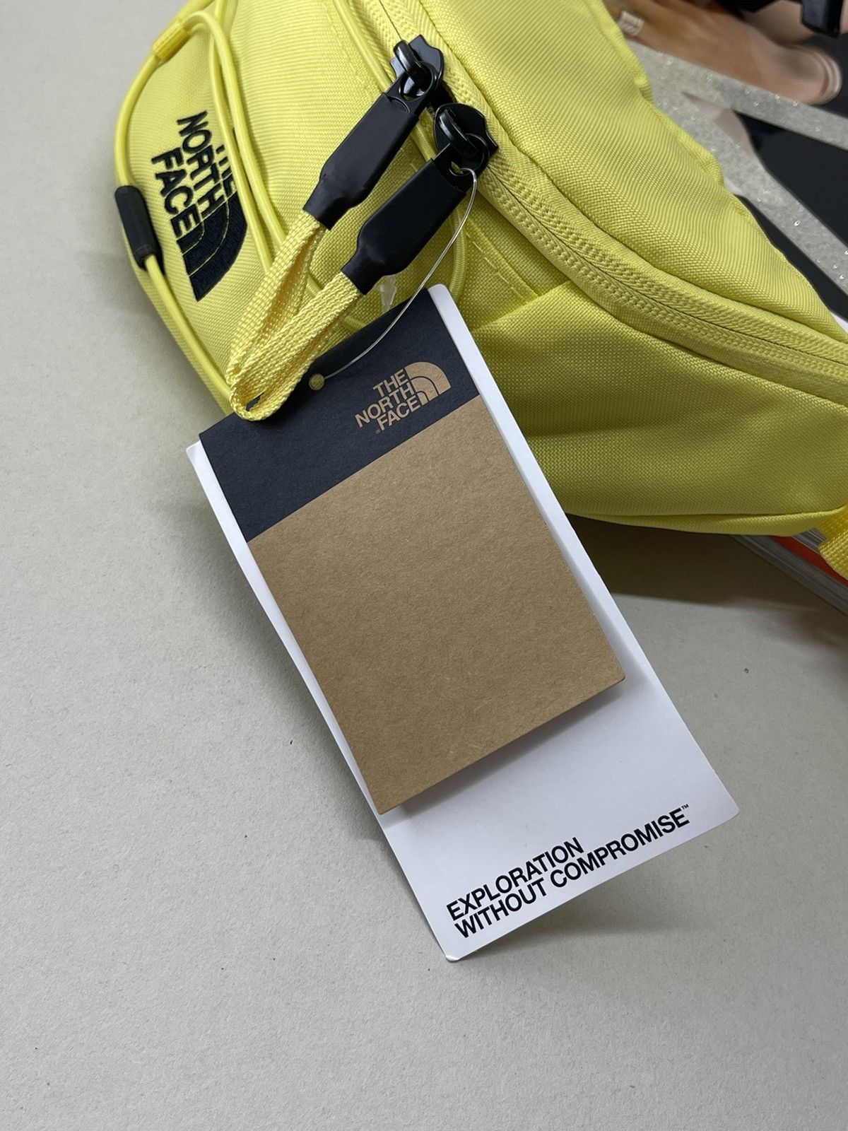 The North Face (new+tag) The North Face belt bag / sling pack yellow Size ONE SIZE - 6 Thumbnail