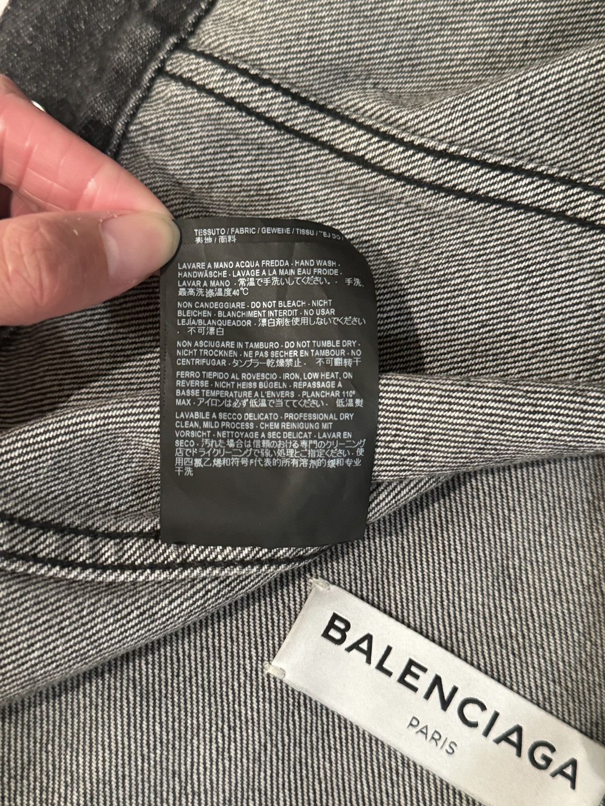 Balenciaga Balenciaga Oversized Embroidered Denim Jacket - FR36 Size XS / US 0-2 / IT 36-38 - 11 Thumbnail