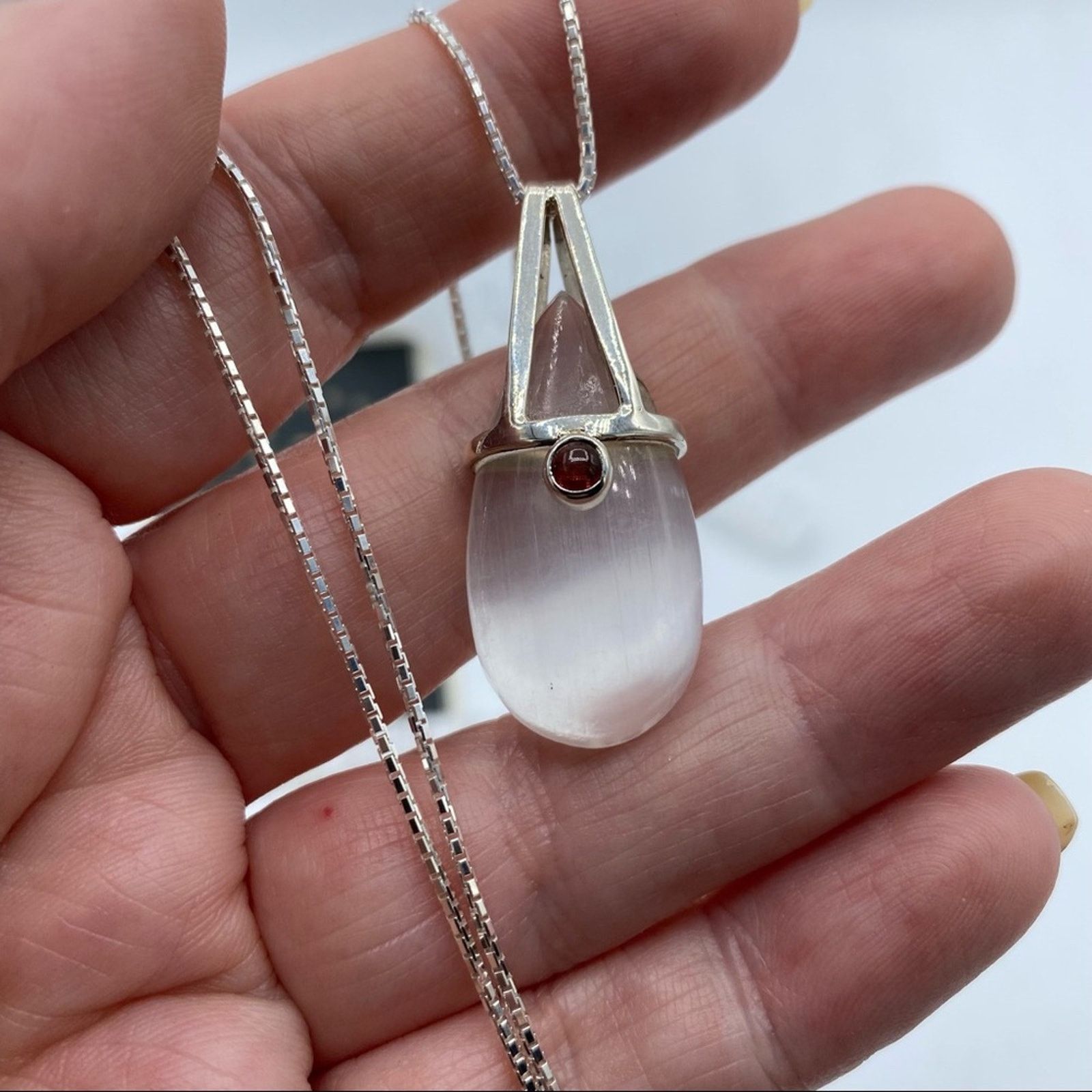 The Unbranded Brand Selenite And Garnet Pendant on Diamond Cut Box Chain Size ONE SIZE - 3 Thumbnail