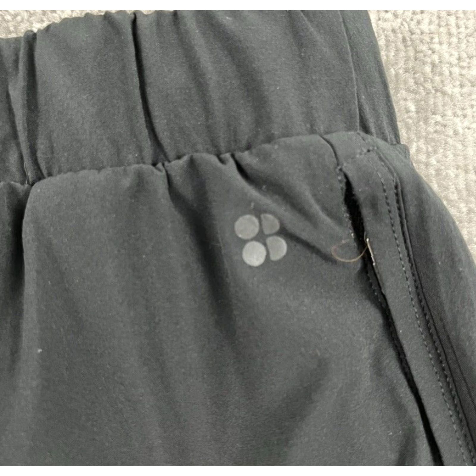 Sweaty Betty VINTAGE Sweaty Betty Shorts Womens M x 2.5" Lined Black Workout Running Pockets Gym Size 32" / US 10 / IT 46 - 2 Thumbnail