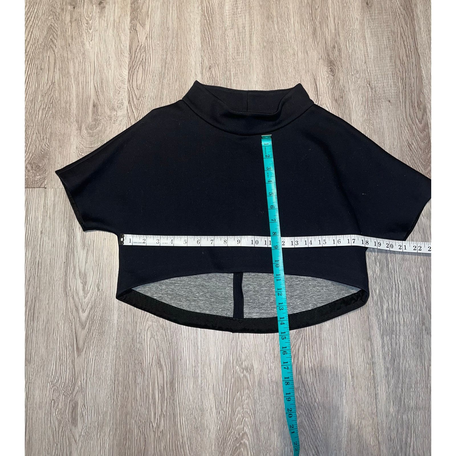 INTERMIX Intermix - Short sleeve mocked neck Sweater / s / Black Size S / US 4 / IT 40 - 3 Thumbnail
