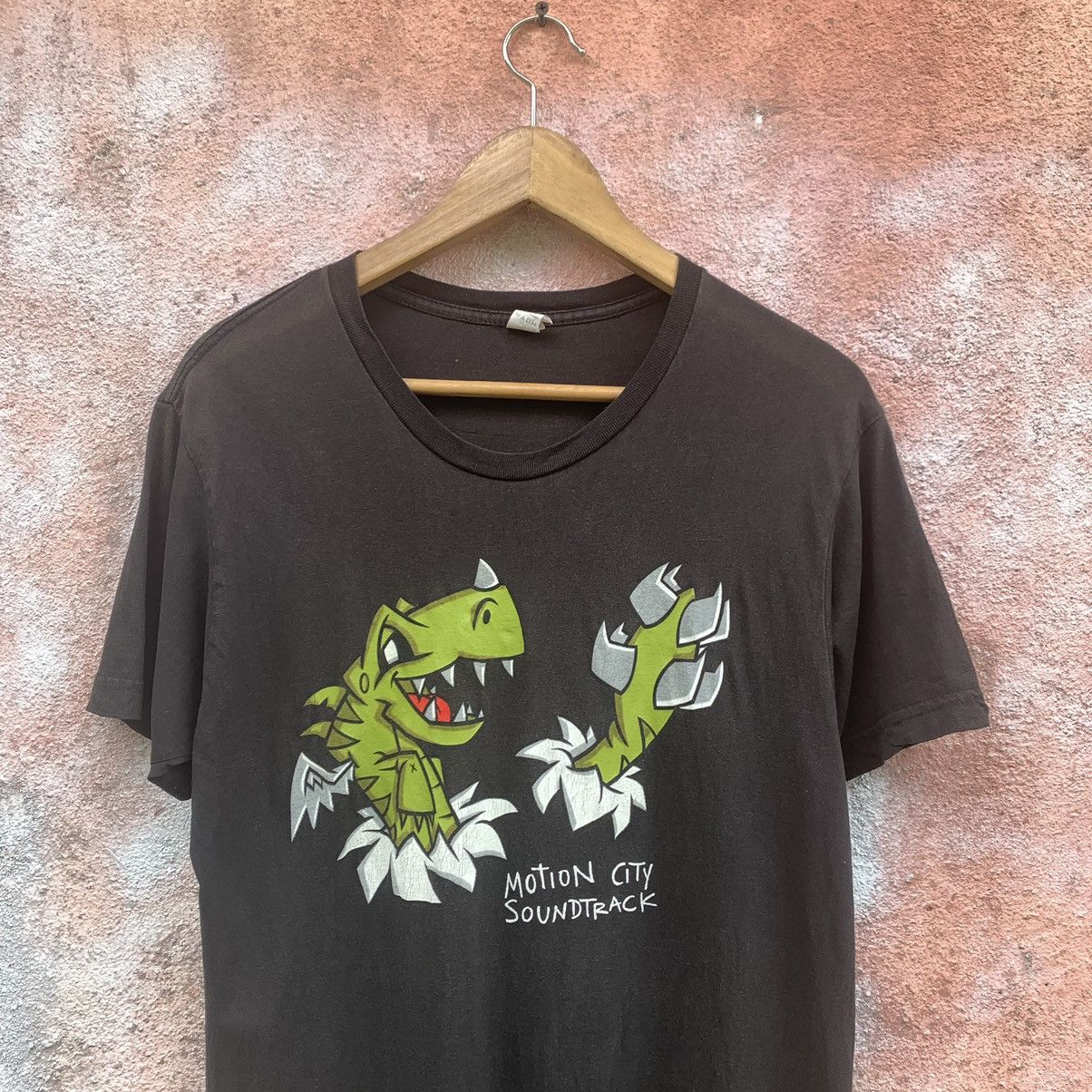 Band Tees Thrashed faded motion city soundtrack band tee Size US M / EU 48-50 / 2 - 2 Thumbnail