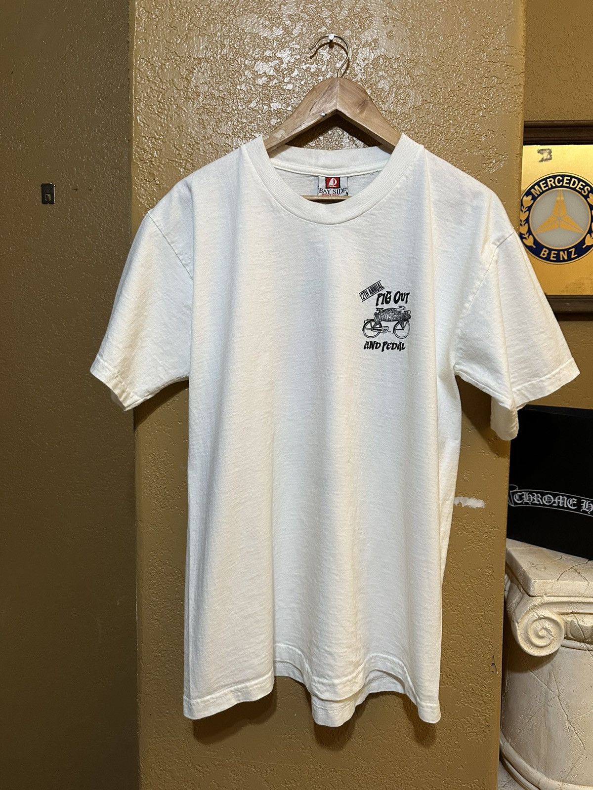 4GSELLER × Vintage Vintage 90s Pig Out And Pedal Bike Tee Art Size US L / EU 52-54 / 3 - 4 Thumbnail
