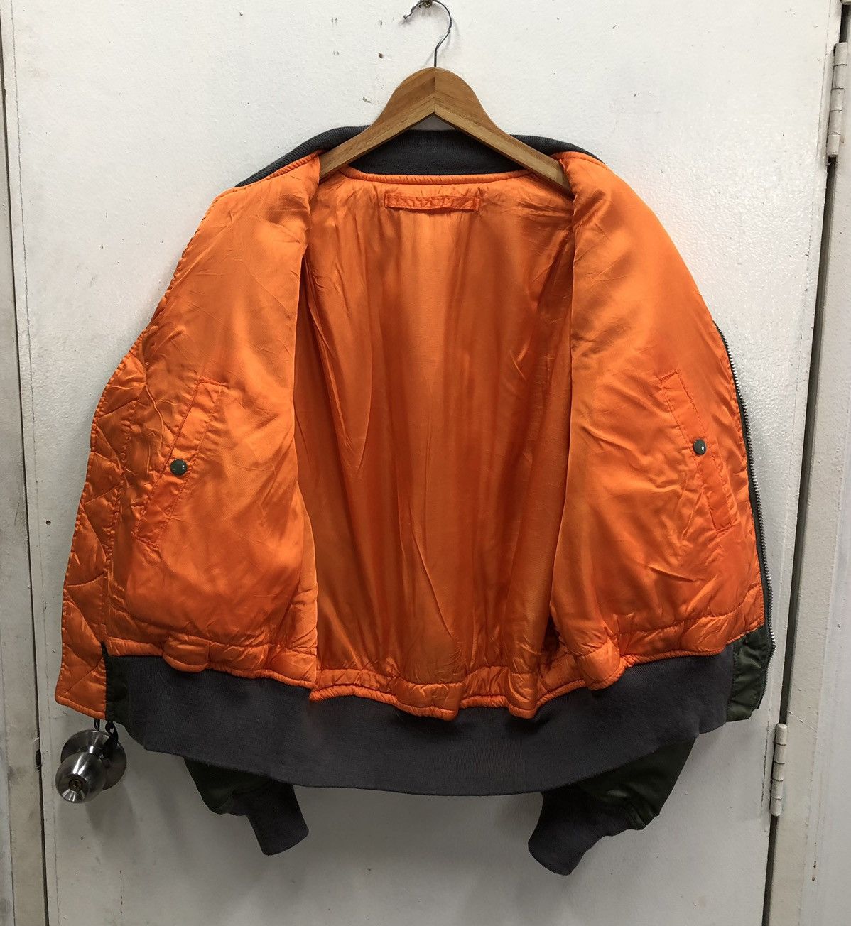 Avirex Vintage AVIREX USA 🇺🇸Sun Faded Intermediate Ma1 Bomber Jacket Size US L / EU 52-54 / 3 - 11 Thumbnail