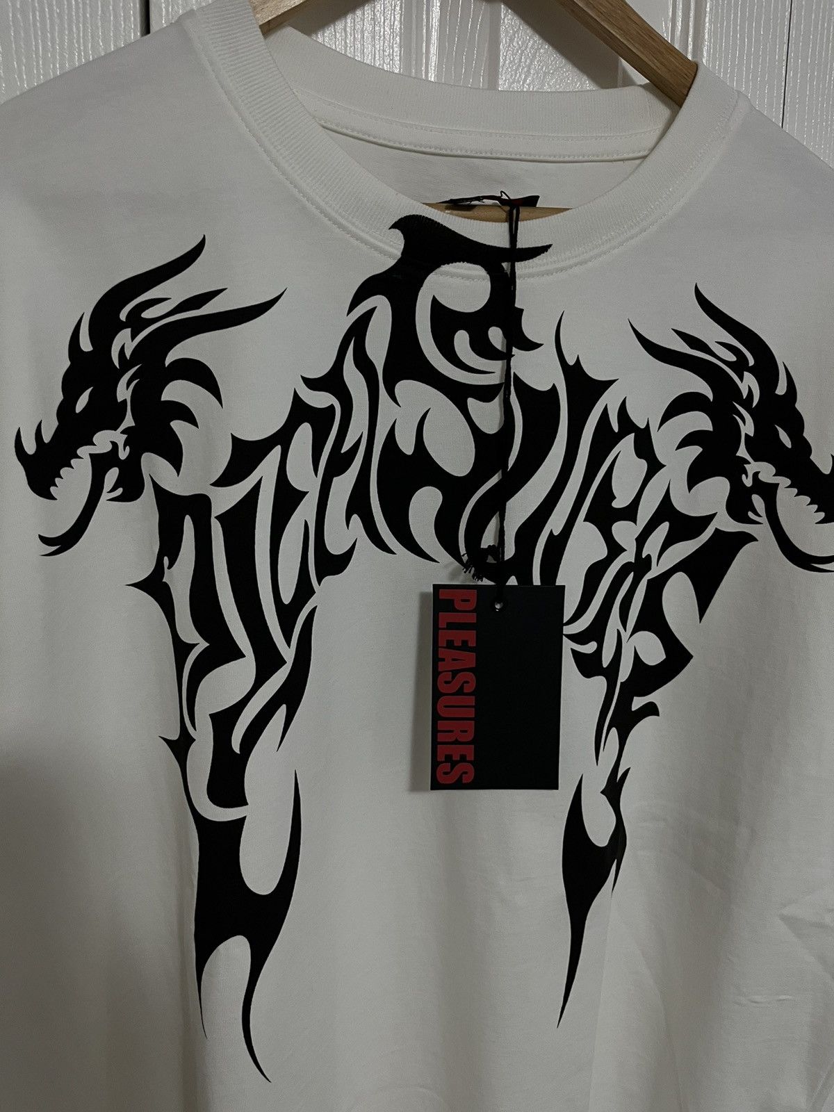 Pleasures Pleasures Dragon Heavyweight Tee Size US L / EU 52-54 / 3 - 3 Thumbnail