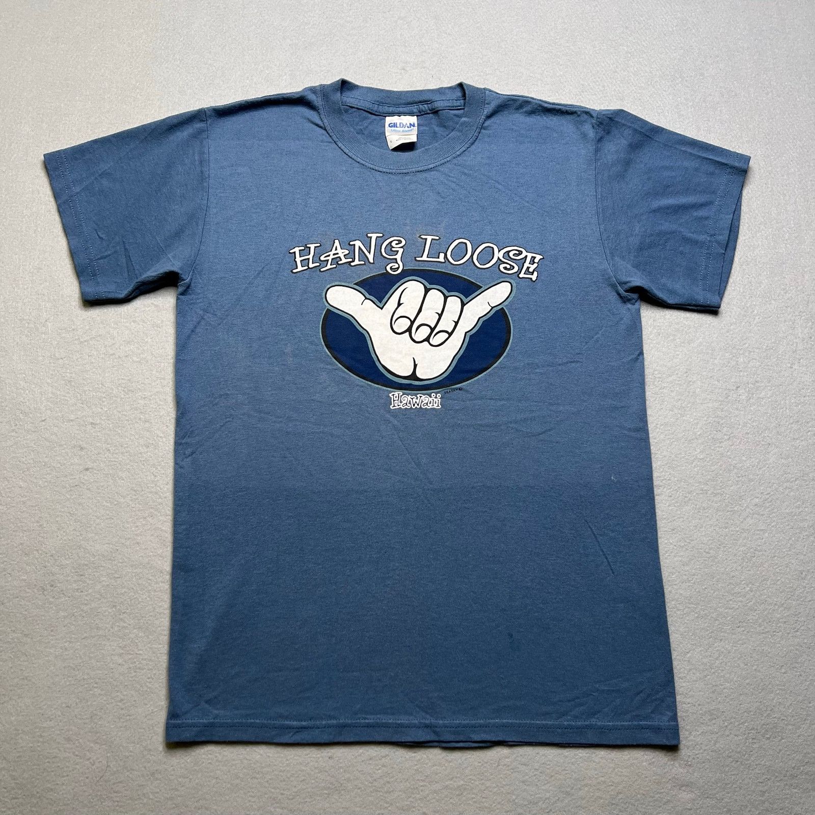 Gildan Hang Loose Hawaii Shaka Hand T Shirt Small Y2K Surf Skater Size US S / EU 44-46 / 1 - 1 Thumbnail