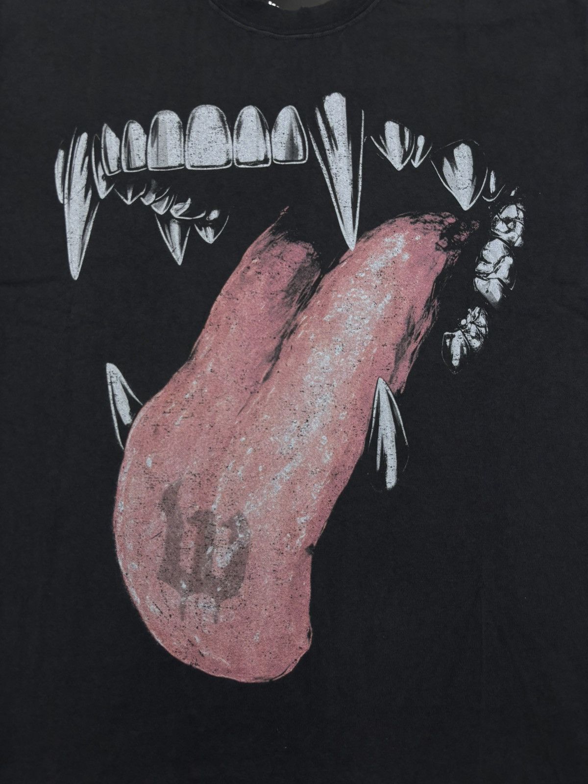 Vintage Warman Metalic Teeth Grapic T-Shirt, Black Size US M / EU 48-50 / 2 - 4 Thumbnail