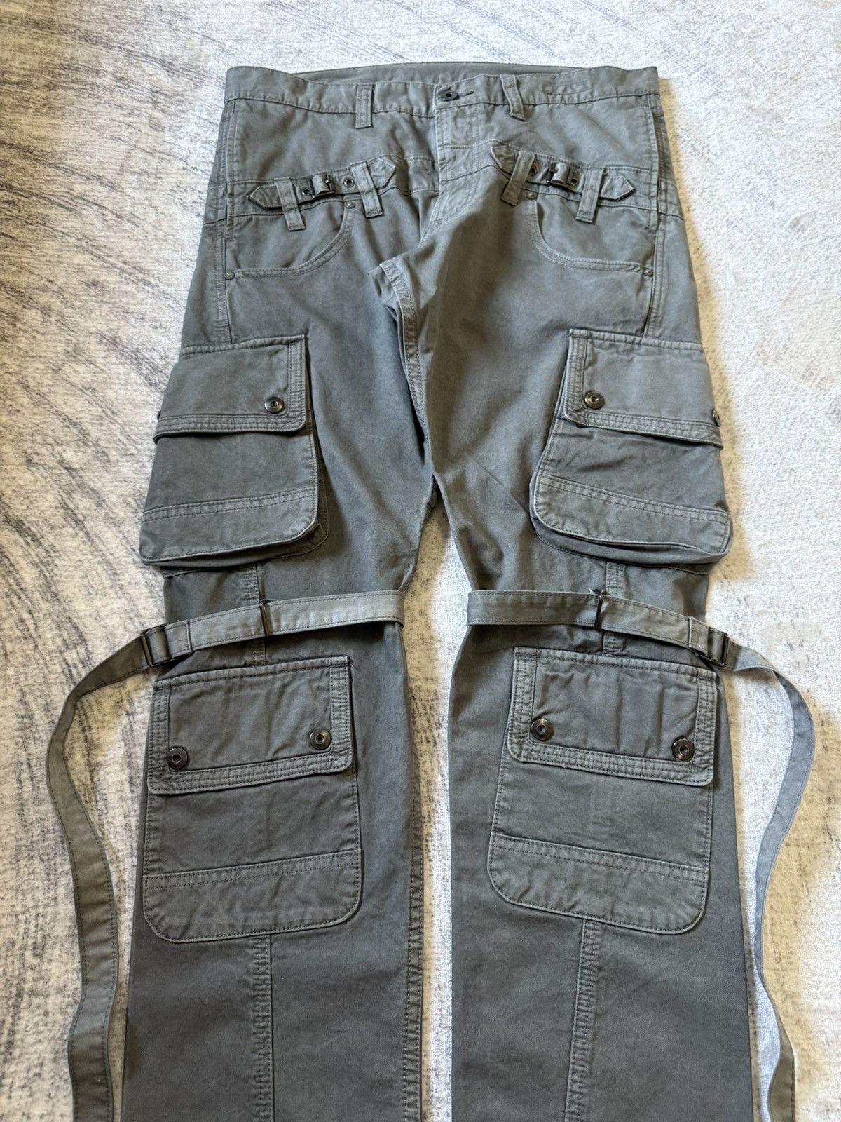 Japanese Brand Tette Homme Plag Bondage Deconstructed Cut & Sew Cargo Pants Size US 32 / EU 48 - 4 Thumbnail