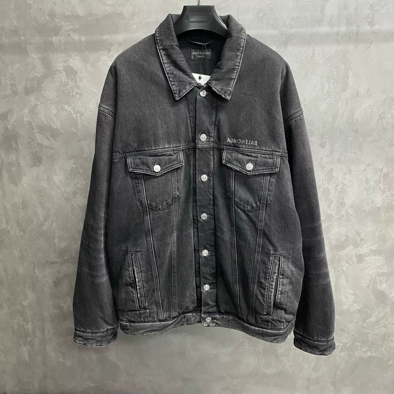Balenciaga Balenciaga Retro Printed Gray Heavy Coat xs Men Size US XS / EU 42 / 0 - 1 Thumbnail
