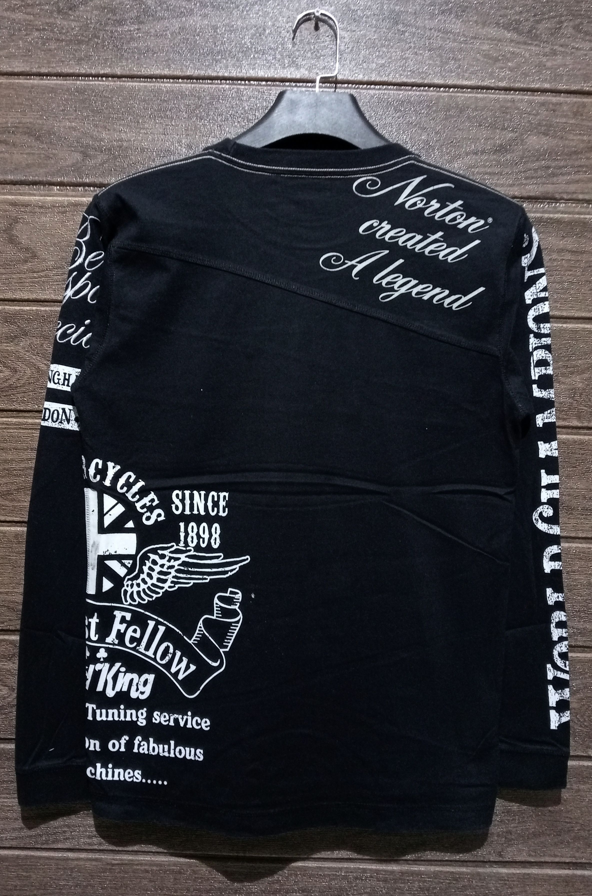 Norton Norton Motorcycles Long Sleeve Tshirt Size US L / EU 52-54 / 3 - 8 Thumbnail