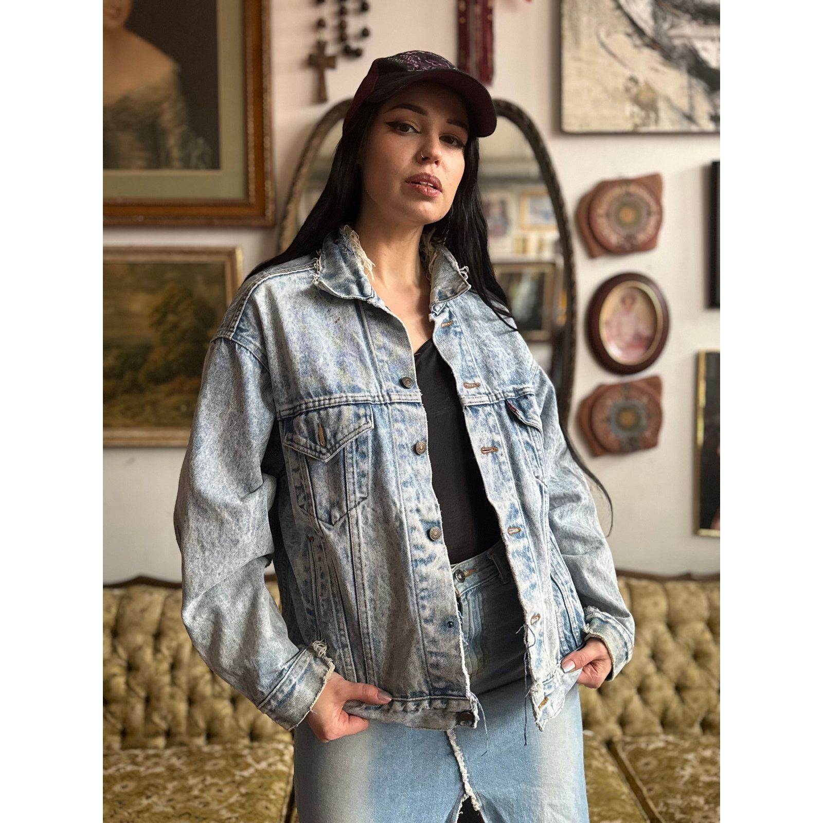 Levi's 90s Levis Lightwash Distressed Denim Jacket Mens Large Size US L / EU 52-54 / 3 - 1 Thumbnail