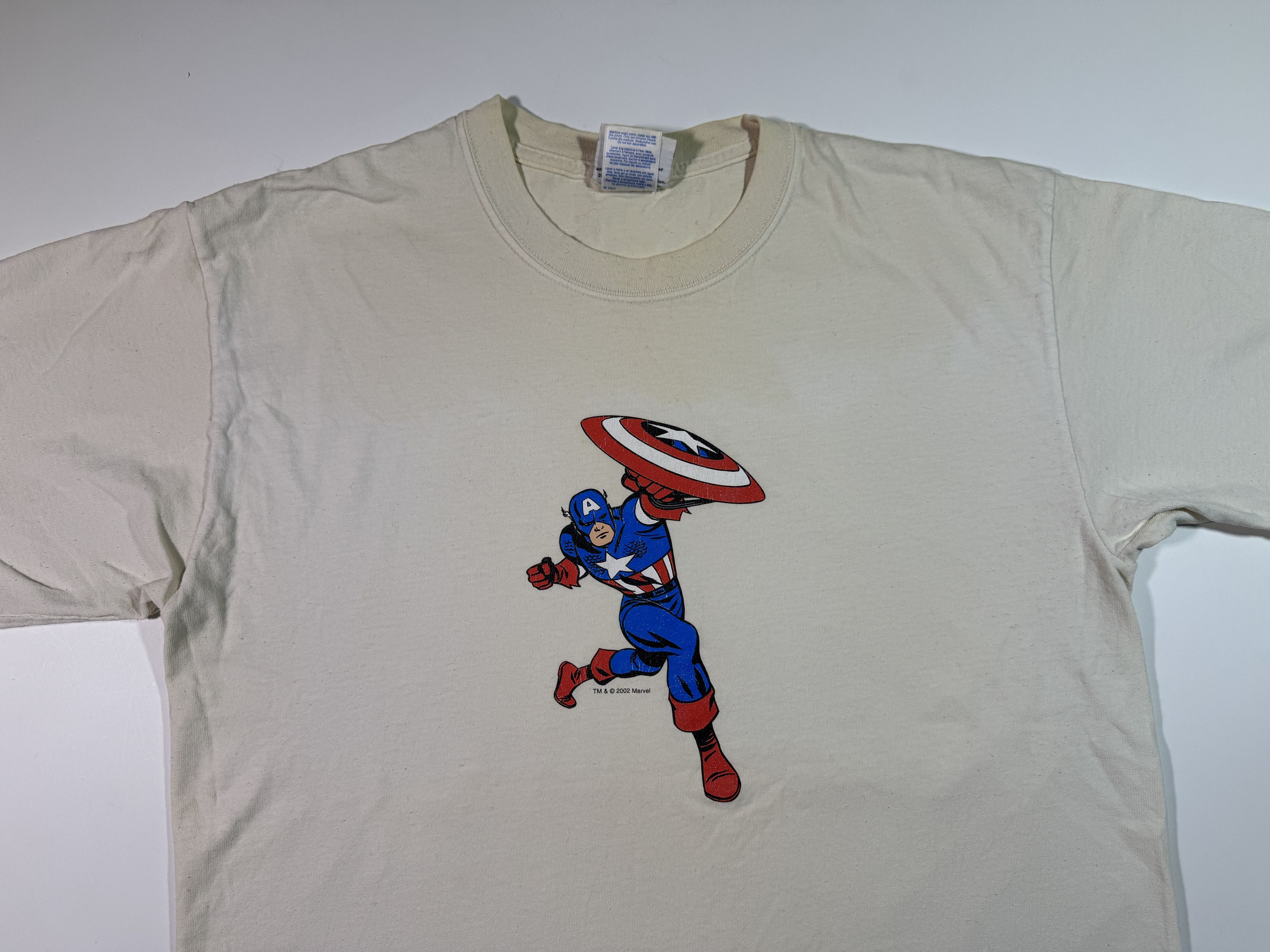 Marvel Comics Vintage 2002 Captain America Marvel T-shirt Size US L / EU 52-54 / 3 - 2 Thumbnail