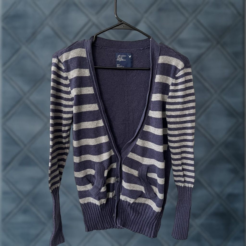 American Eagle Outfitters VINTAGE American Eagle Cardigan Sweater Womens Size Small Navy/Gray Button Front Stripe Size S / US 4 / IT 40 - 1 Thumbnail