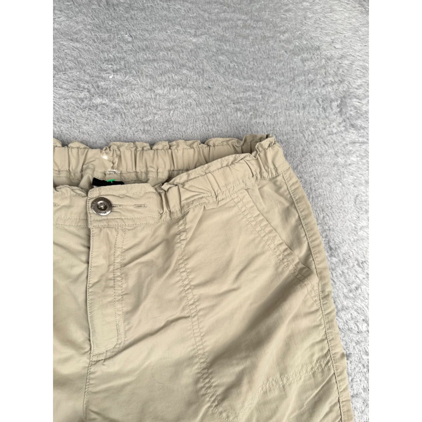 Patagonia Patagonia Shorts Womens 8 Beige Khaki Nylon Elastic Waist Bermuda Casual Activewear Travel Hiking Camp Size 30" / US 8 / IT 44 - 5 Thumbnail