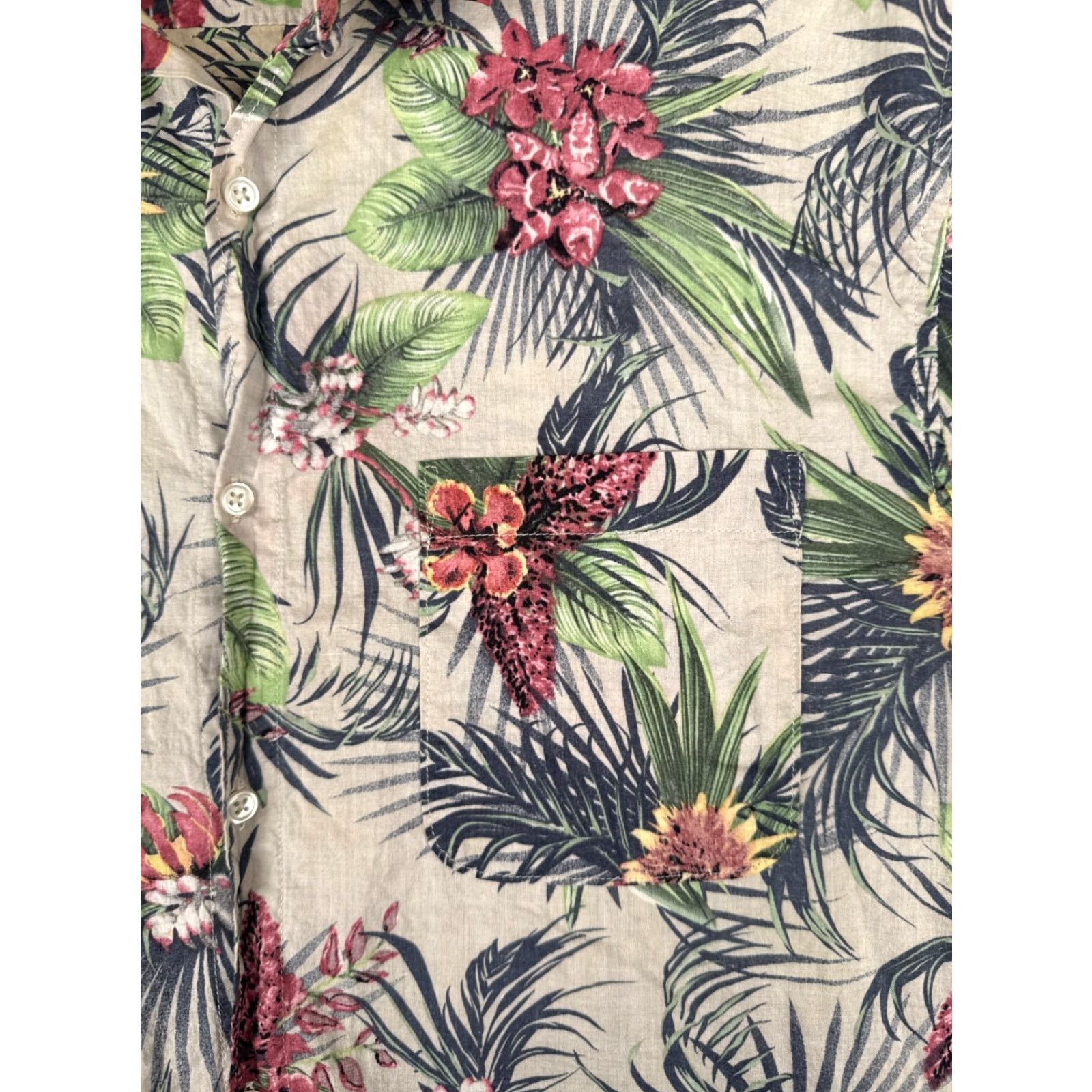 H&M H&M Shirt Adult Large Gray Green Red Floral Leaf Button Up 100% Rayon Pocket Size US L / EU 52-54 / 3 - 6 Thumbnail