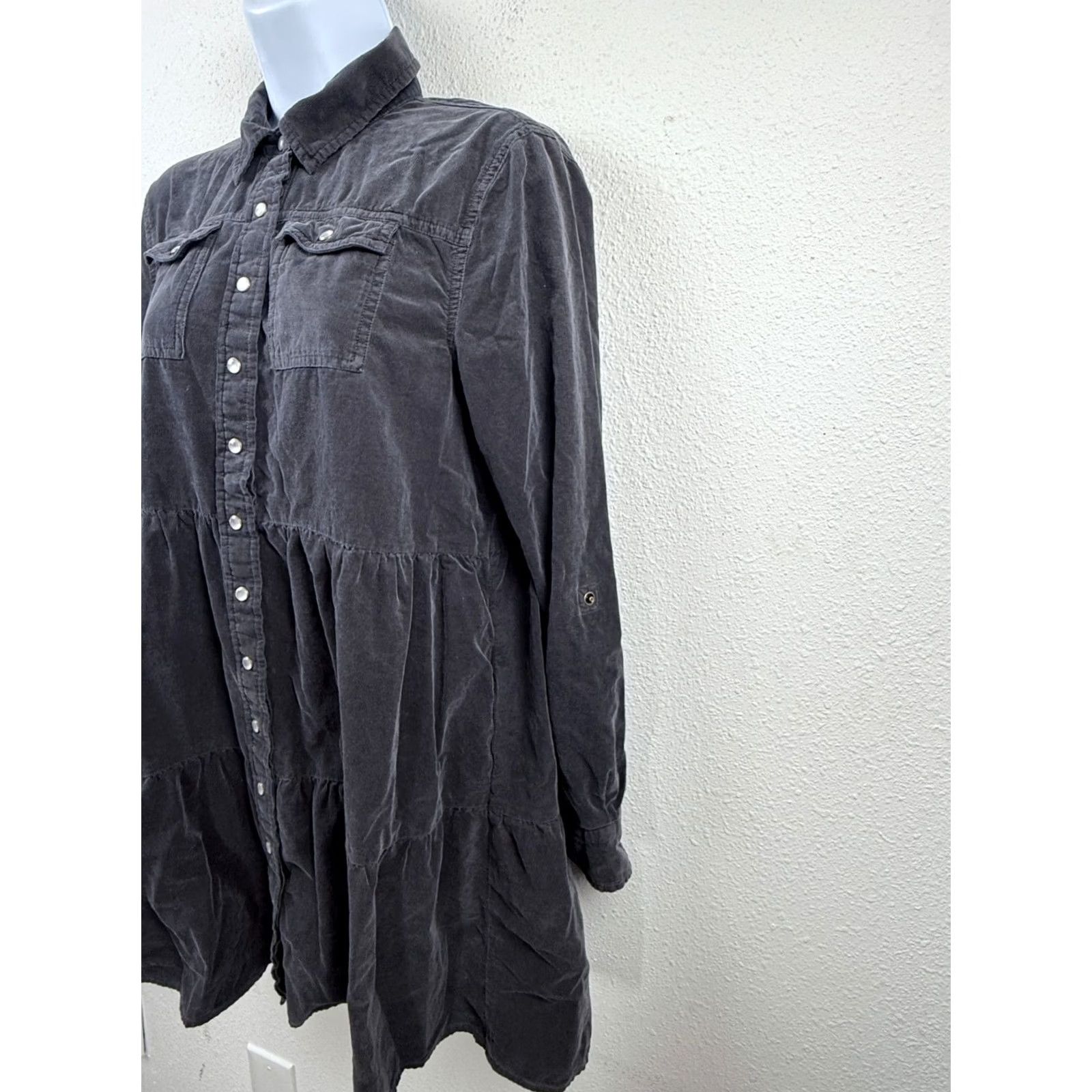 Vintage VINTAGE The Shirt by Rochelle Behrens Corduroy Long Sleeve Button Front Dress Gray Shirt Dress Women Small Regular Knit? Size S / US 4 / IT 40 - 5 Thumbnail