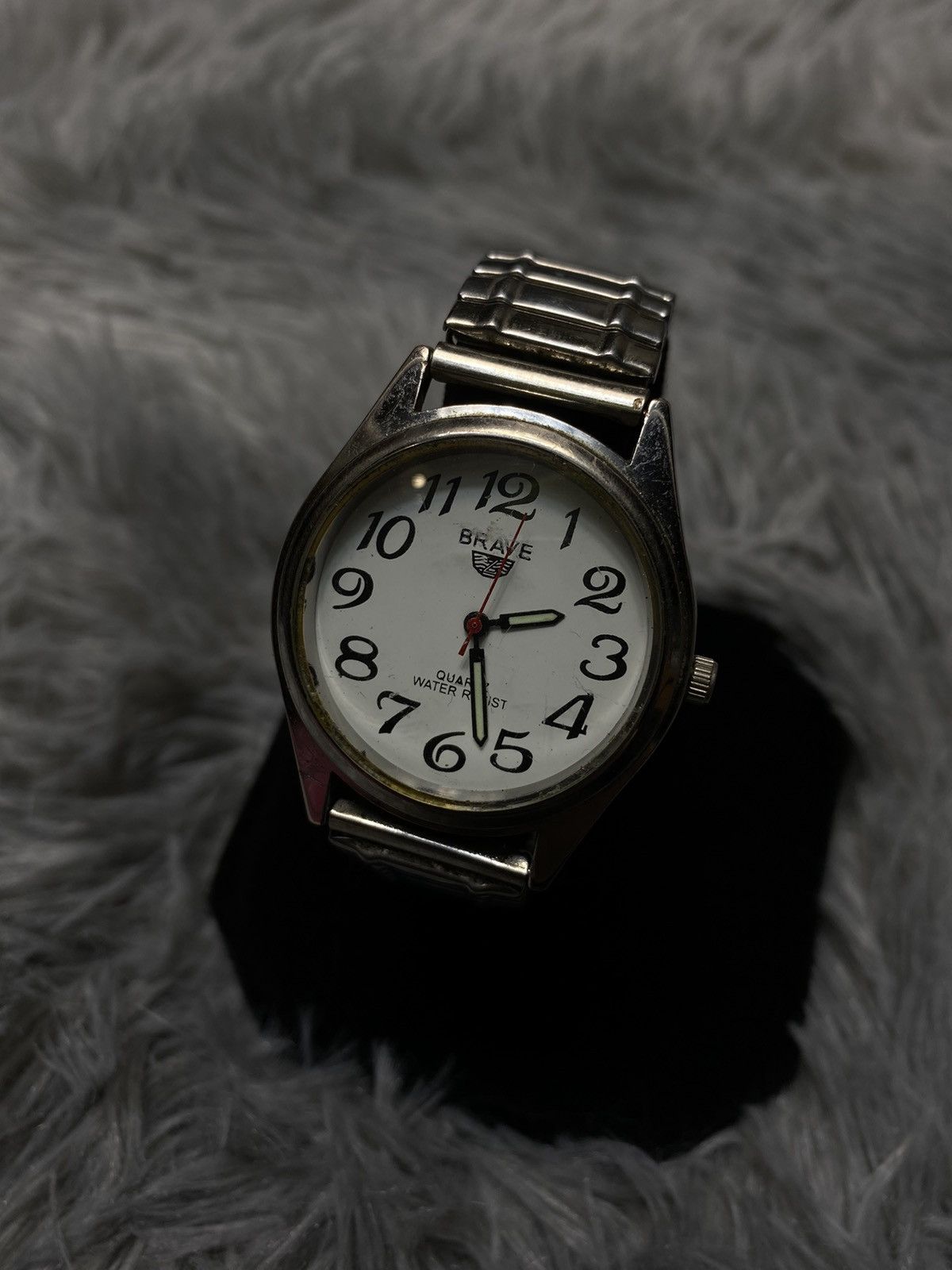 Jewelry Timeless Brave Quartz Watch – Japanese Brand Size ONE SIZE - 2 Thumbnail