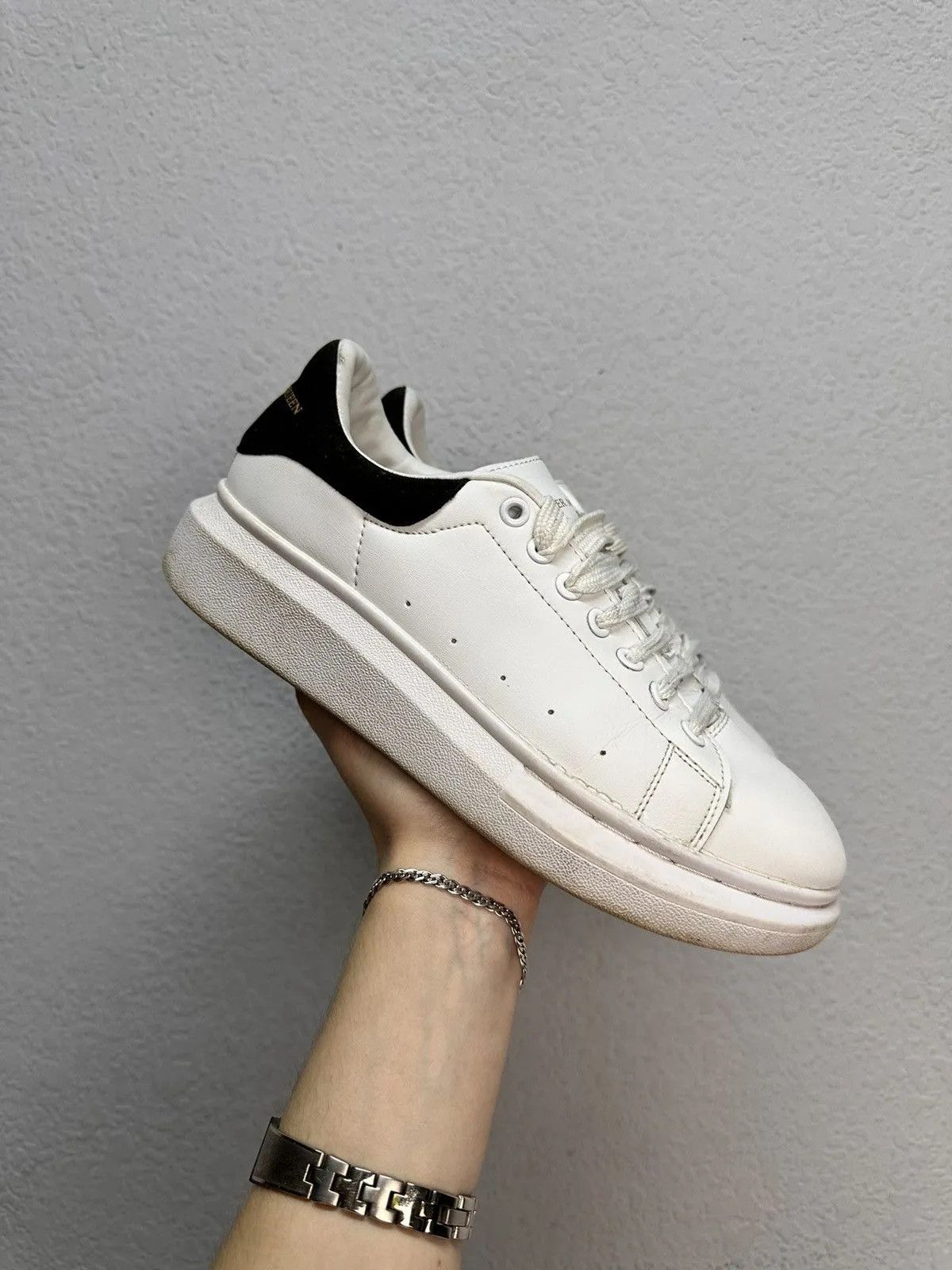 Alexander McQueen White Design Sneakers Alexander McQueen Y2K Rare Style Size US 9 / IT 39 - 1 Thumbnail